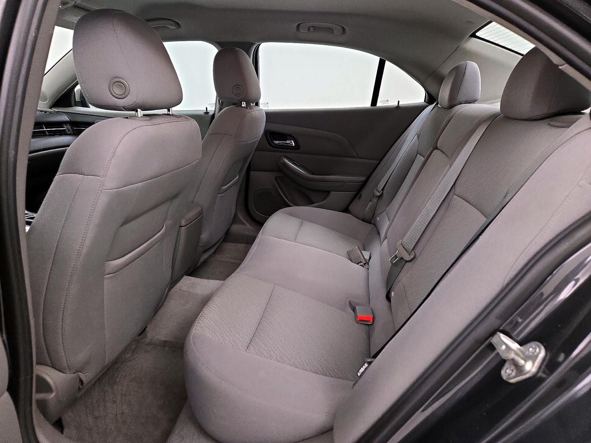 Thumbnail: 2014 Chevrolet Malibu - 18