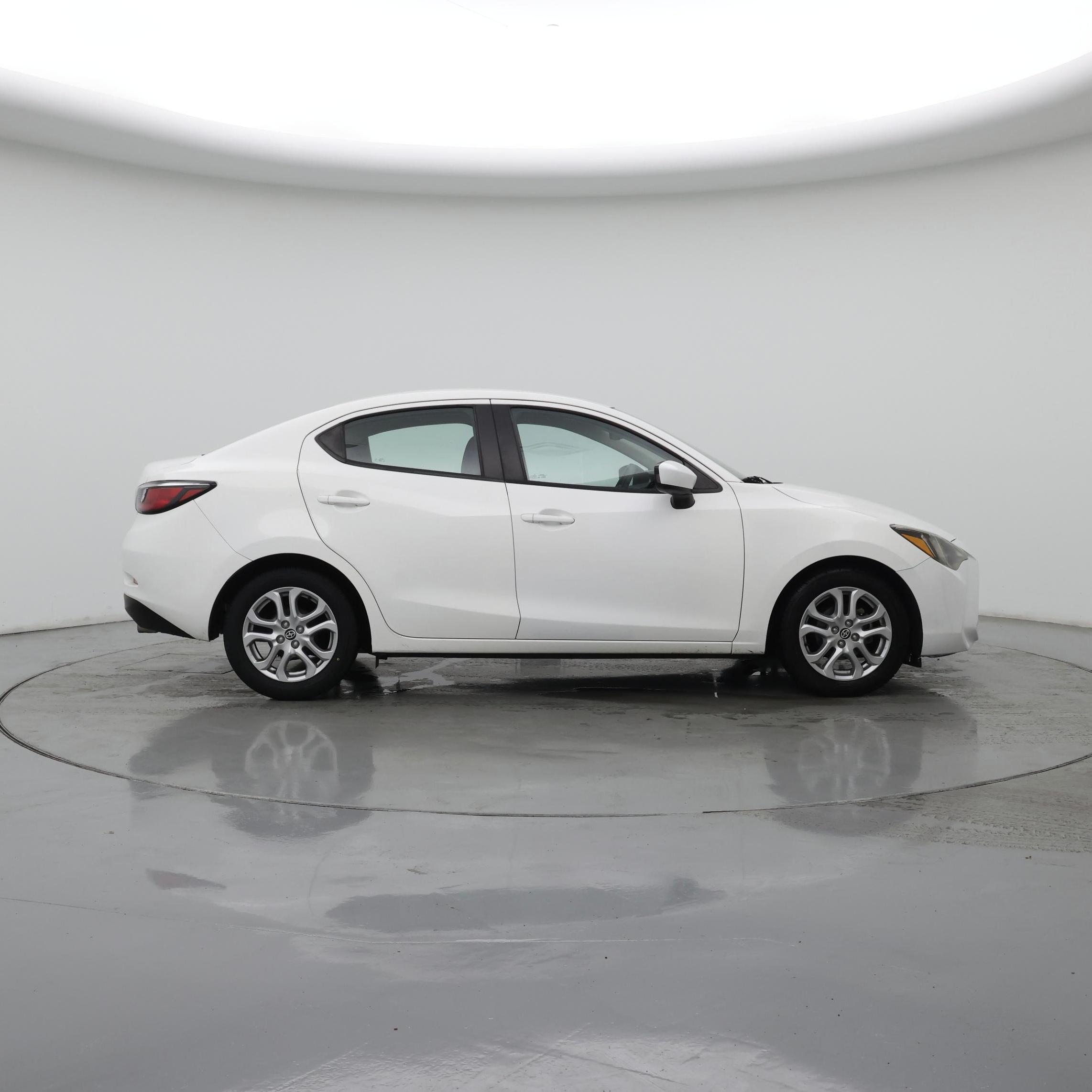 Thumbnail: 2016 Scion iA - 7