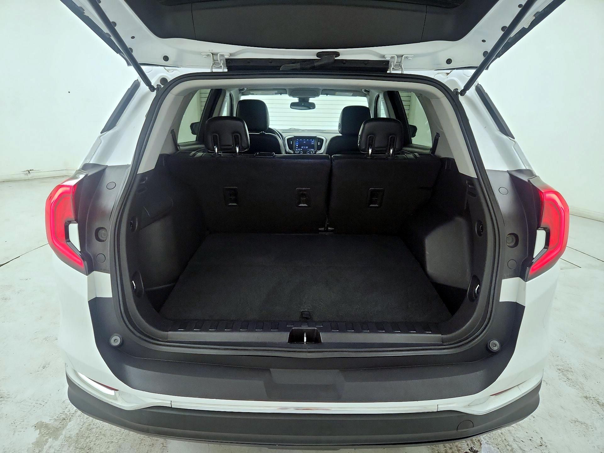 Thumbnail: 2020 GMC Terrain - 20