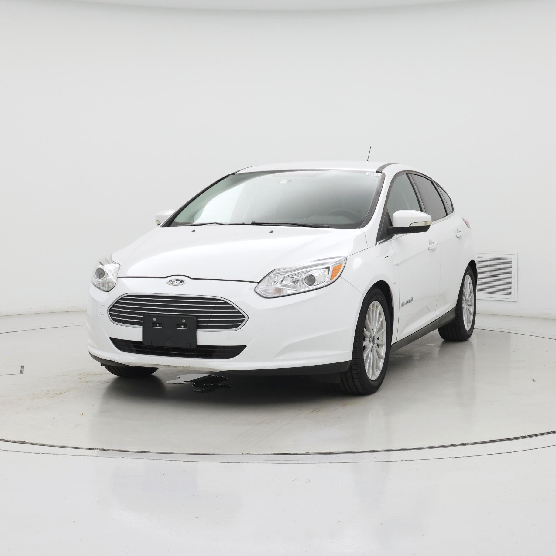 Thumbnail: 2017 Ford Focus - 4