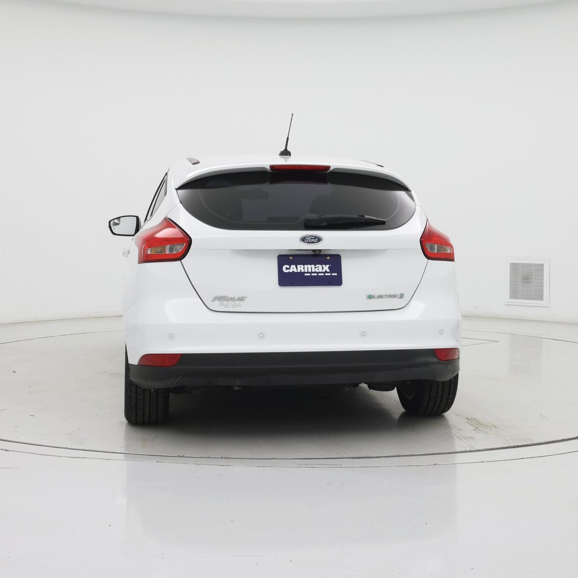 Thumbnail: 2017 Ford Focus - 6