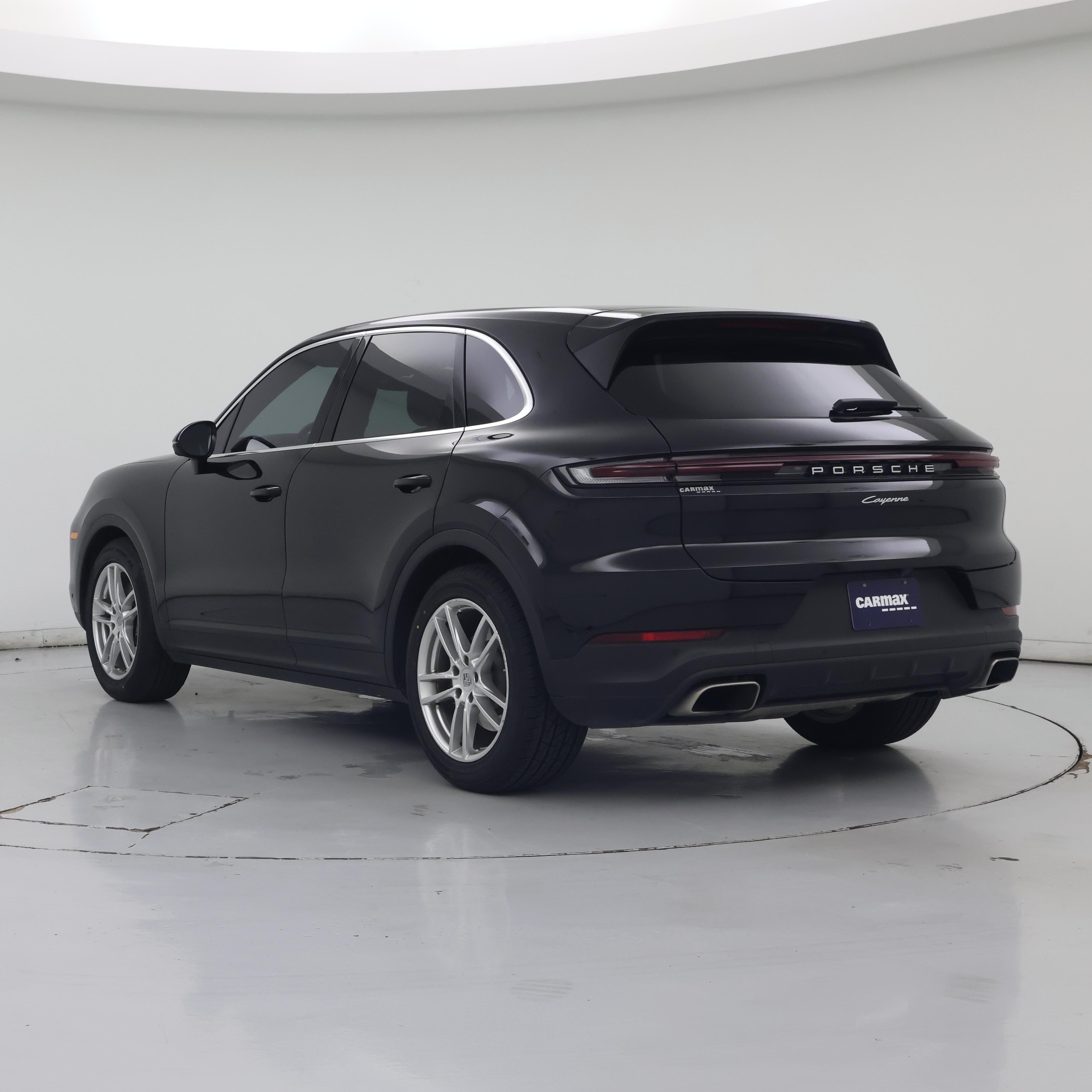 Thumbnail: 2024 Porsche Cayenne - 2
