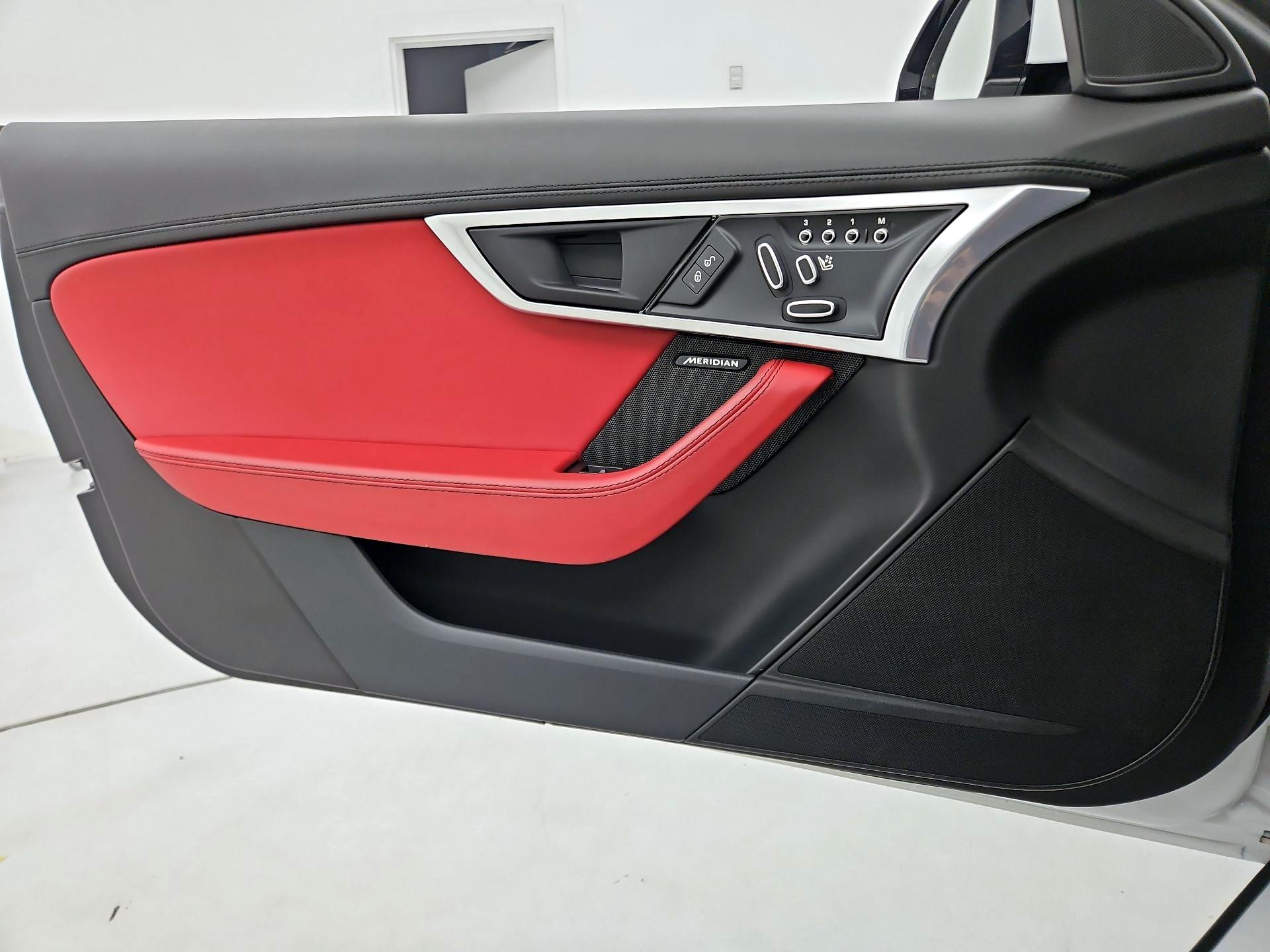 Thumbnail: 2019 Jaguar F-Type - 12