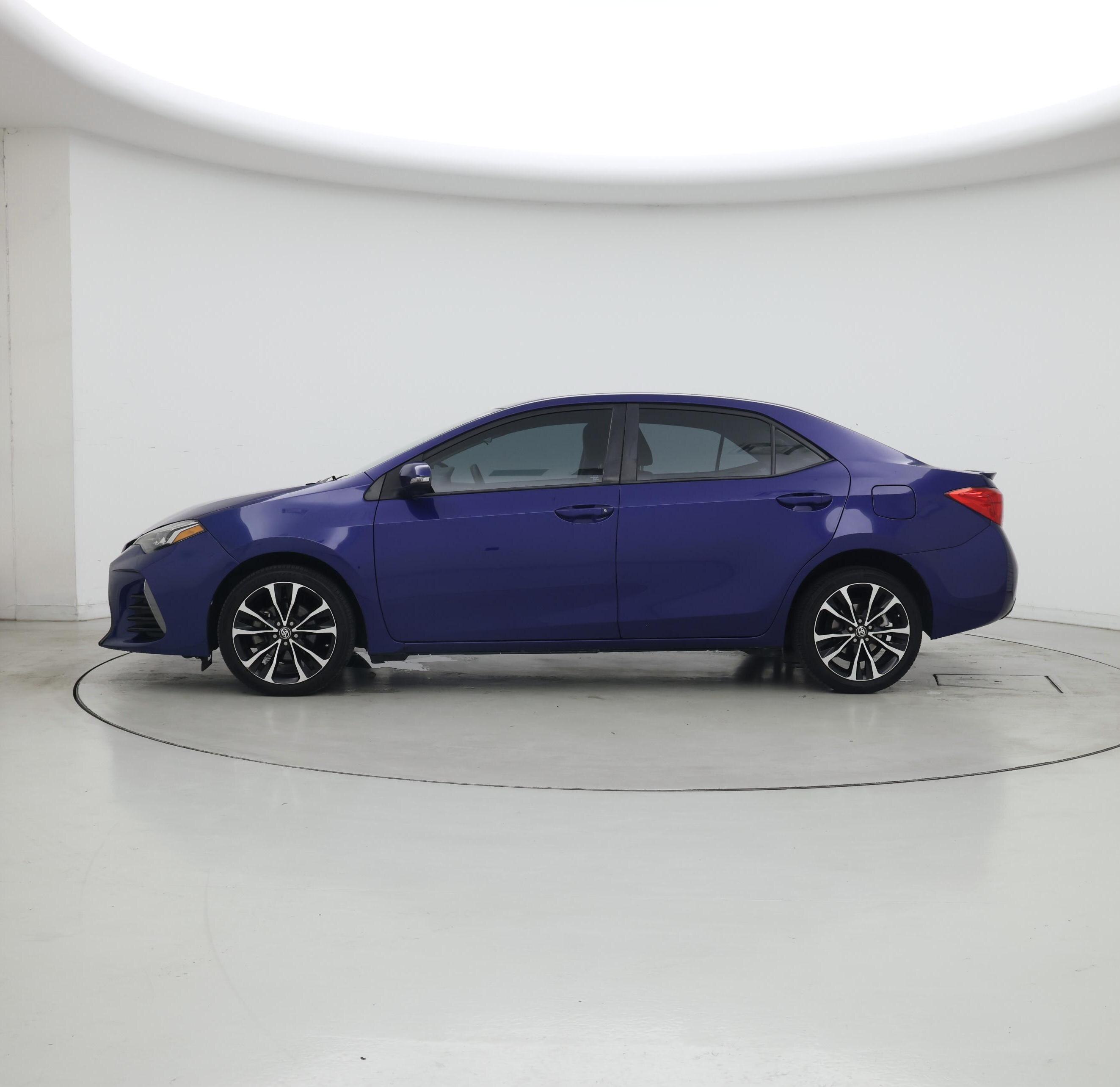 Thumbnail: 2018 Toyota Corolla - 3