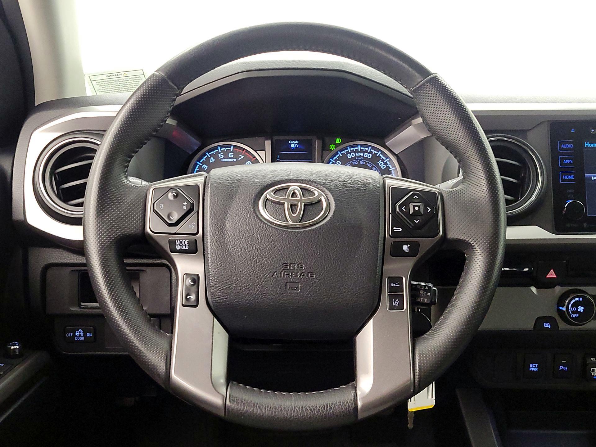 Thumbnail: 2018 Toyota Tacoma - 10
