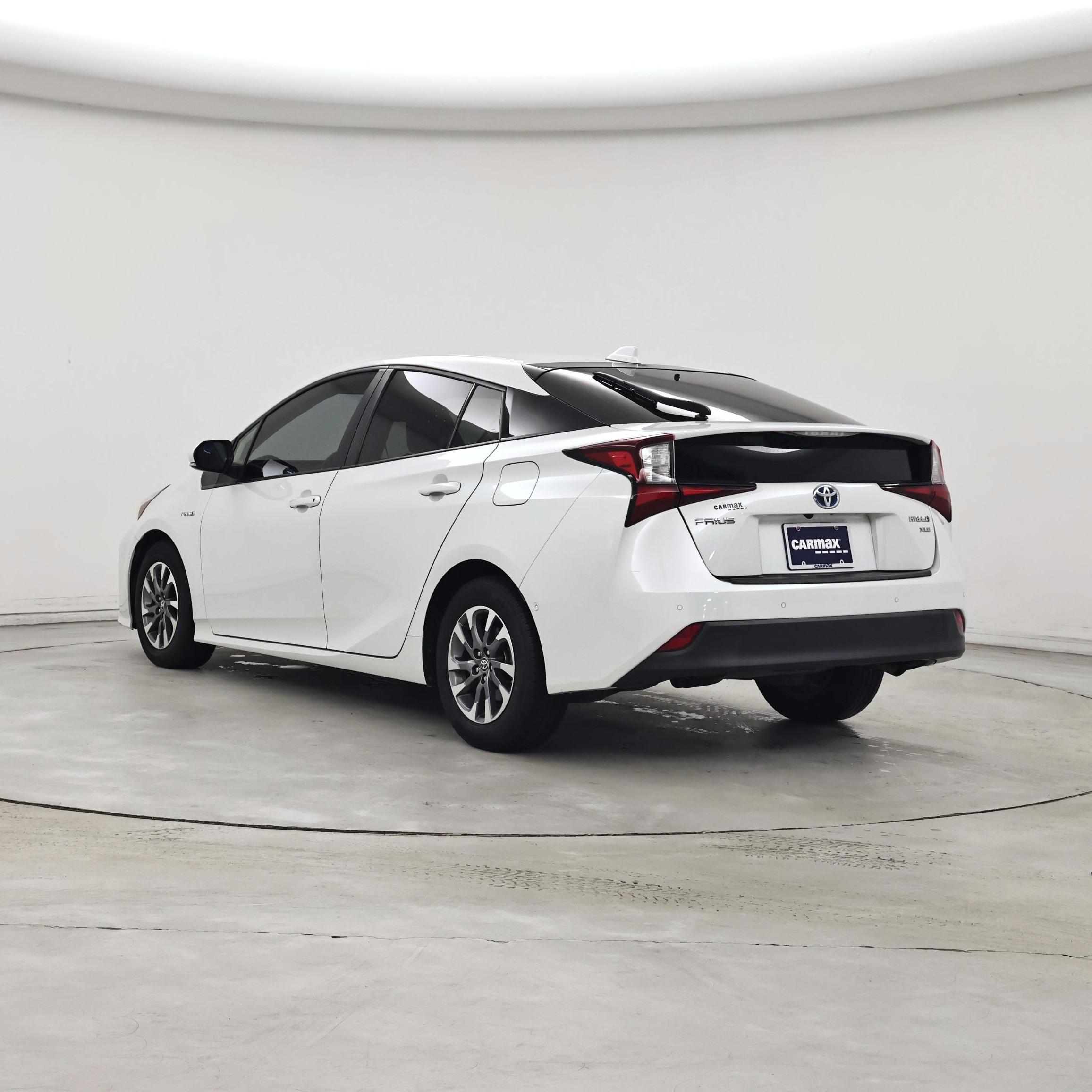Thumbnail: 2021 Toyota Prius - 2