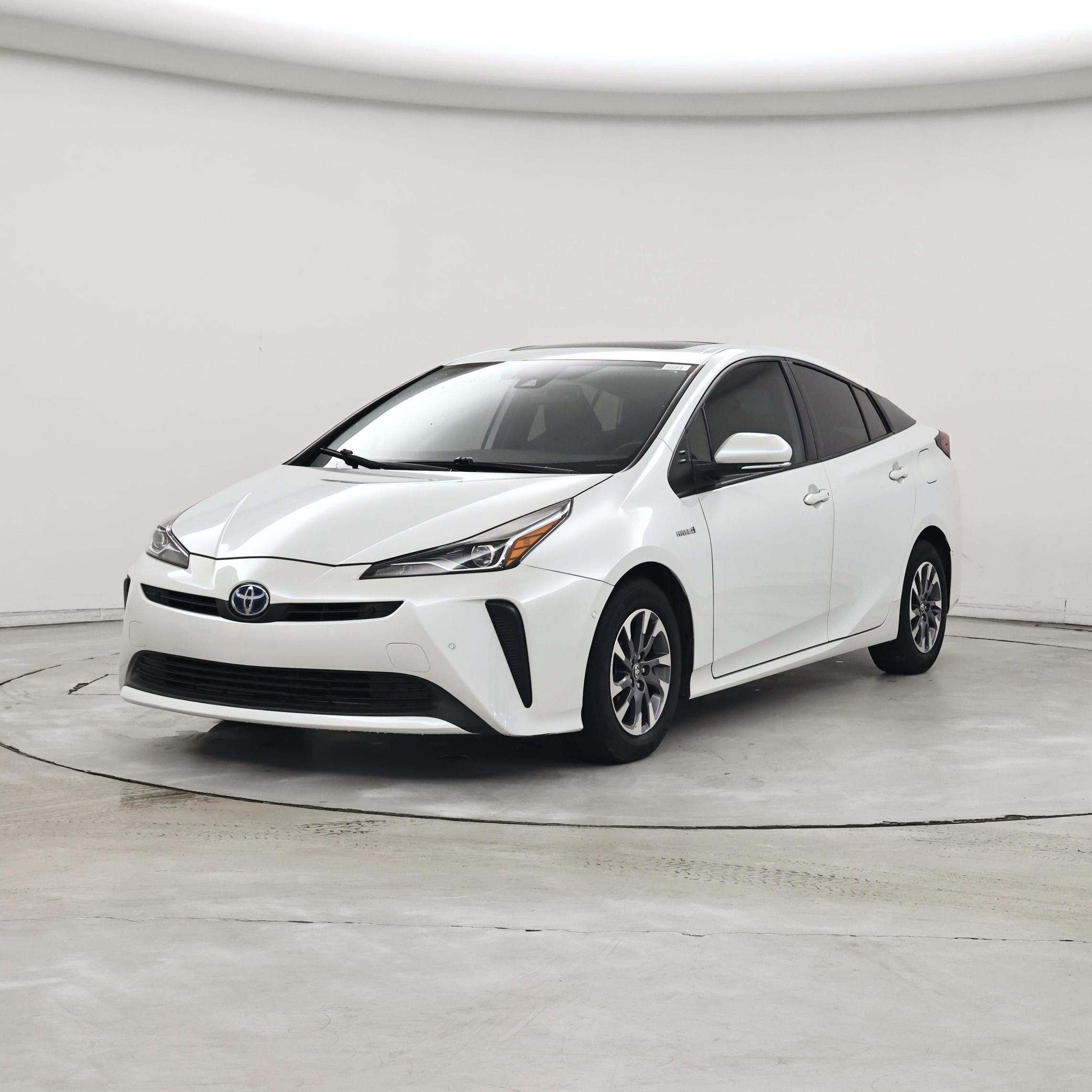 Thumbnail: 2021 Toyota Prius - 4