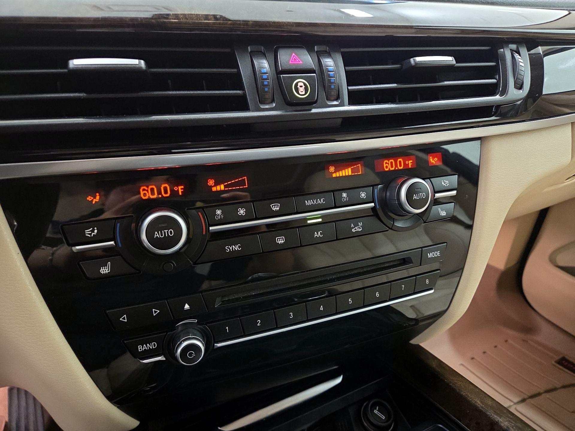 Thumbnail: 2015 BMW X5 - 17
