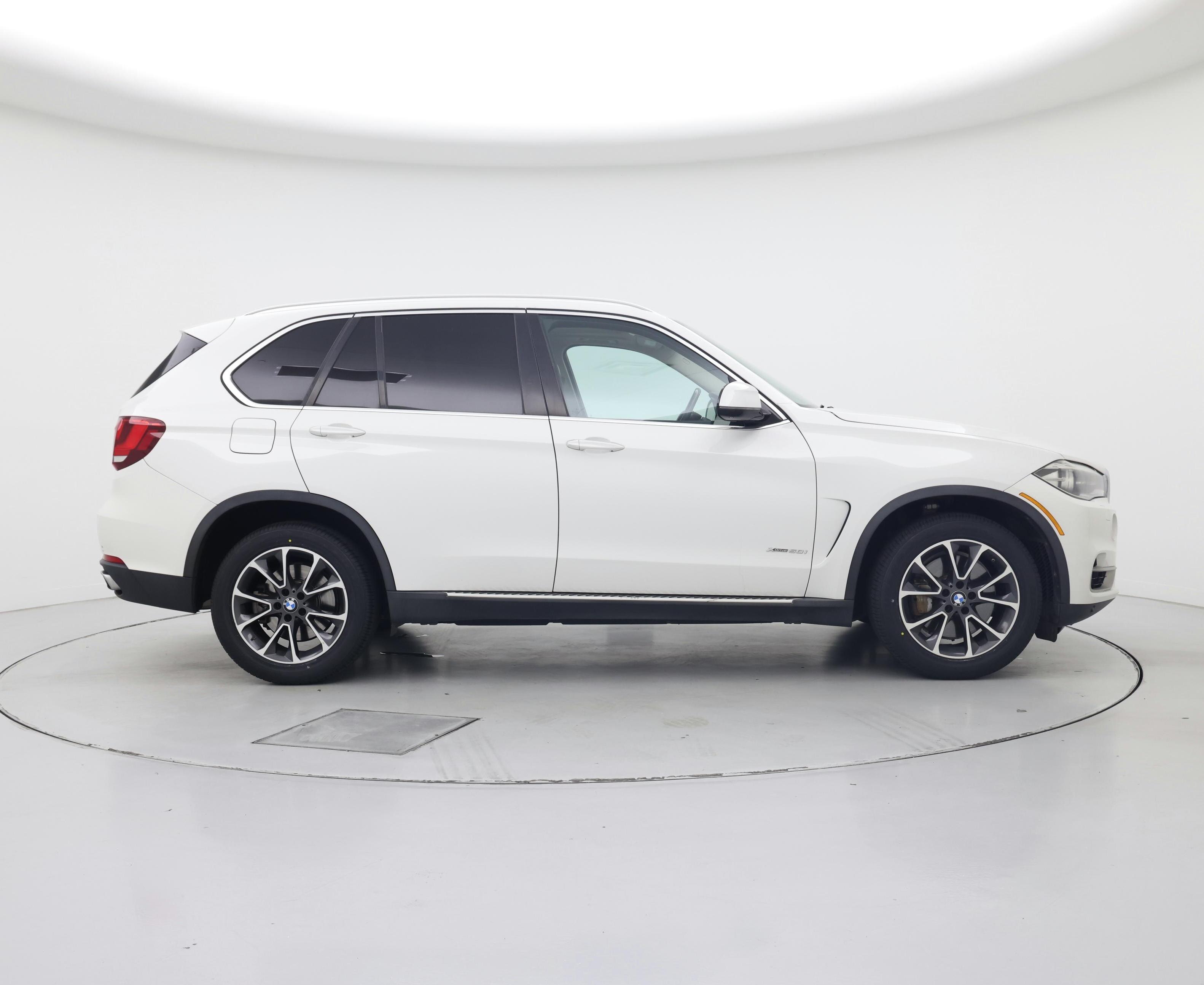 Thumbnail: 2015 BMW X5 - 7