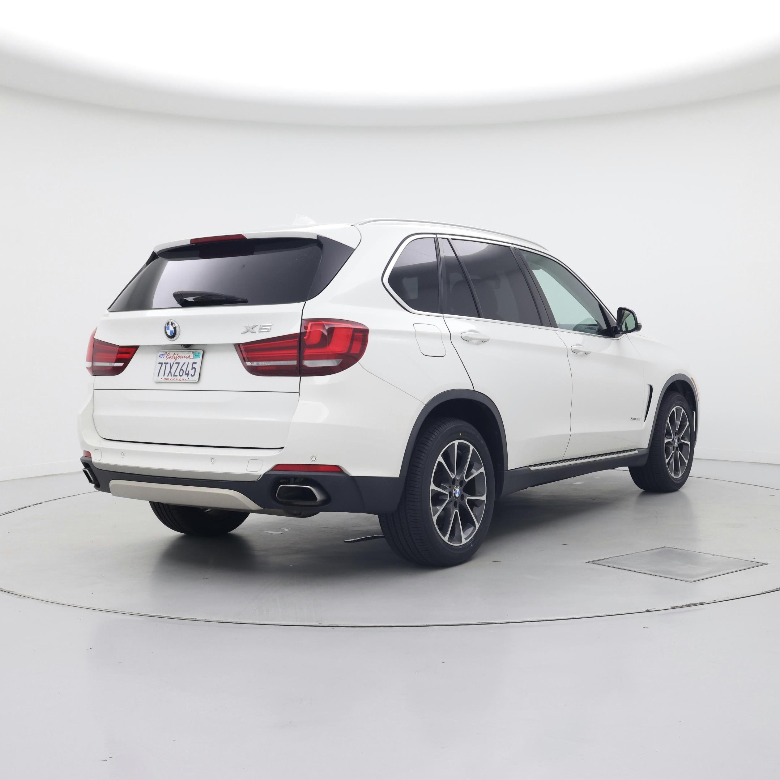 Thumbnail: 2015 BMW X5 - 8