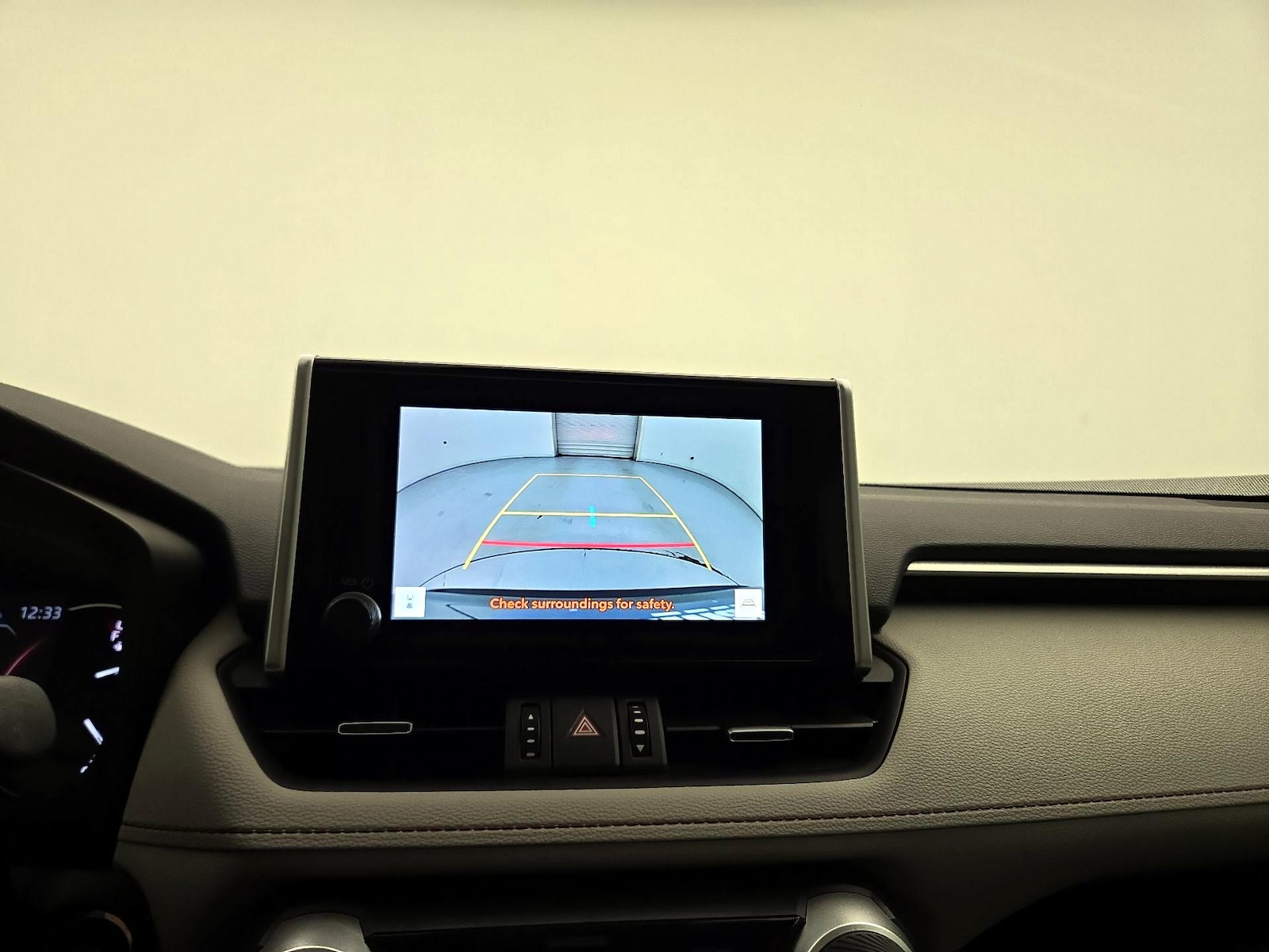 2025 Toyota RAV4 XLE Premium - Photo 16