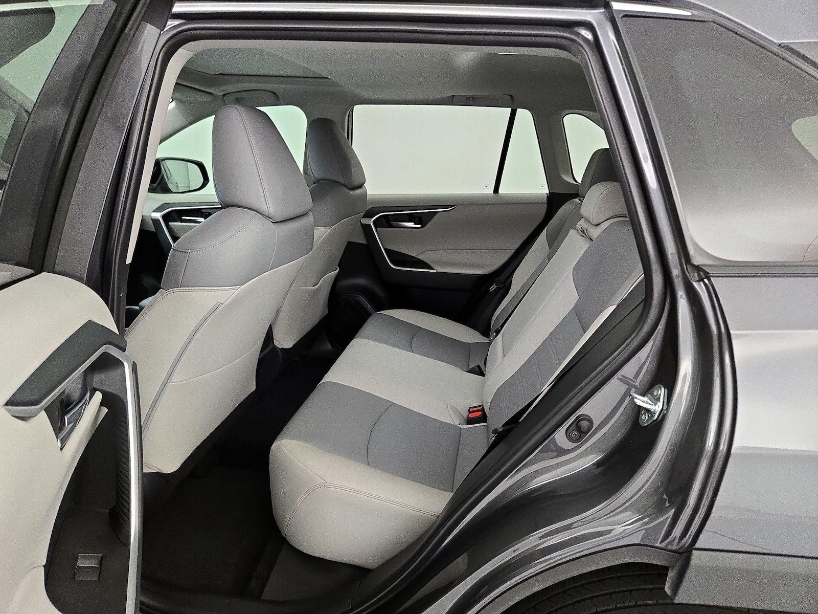 2025 Toyota RAV4 XLE Premium - Photo 22