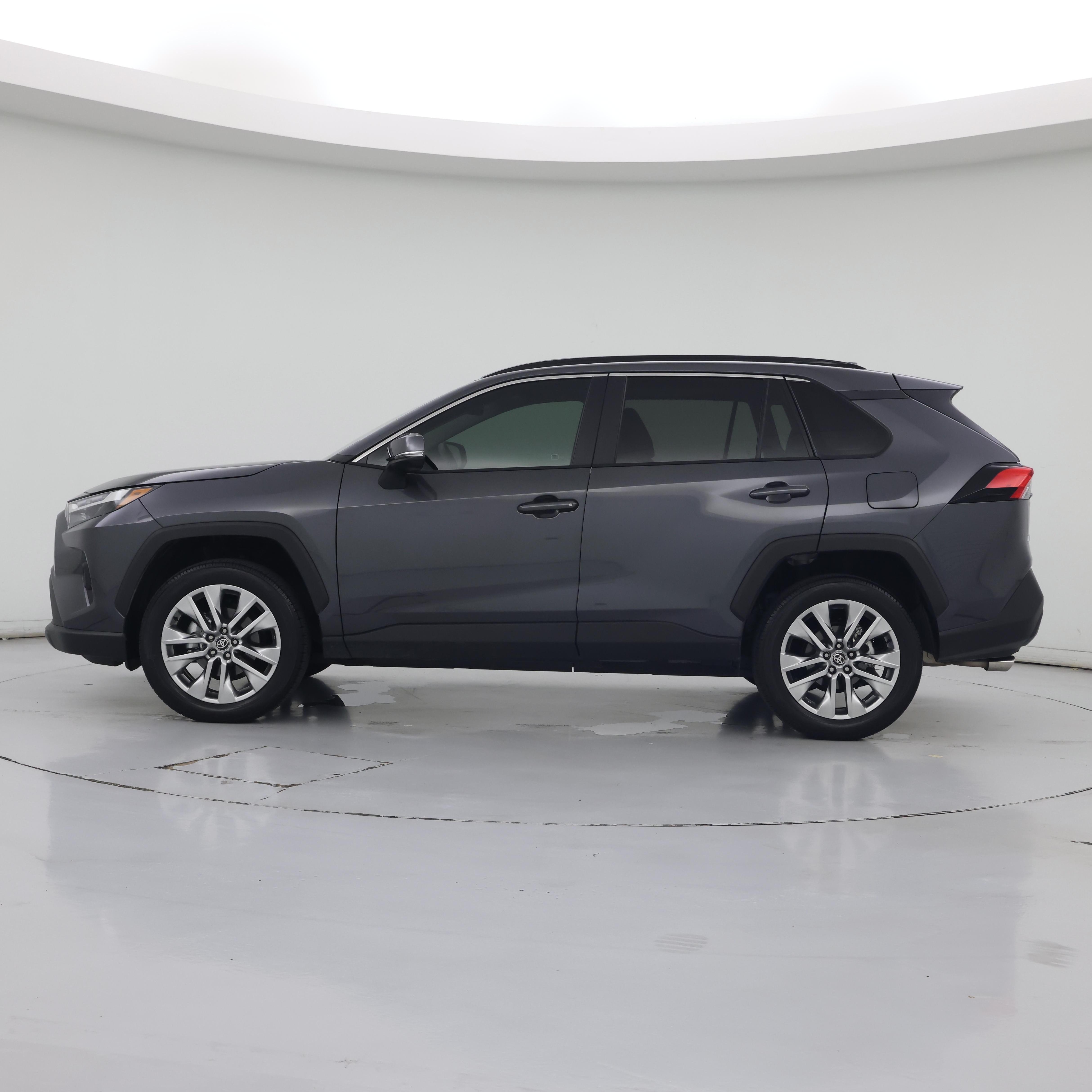 Thumbnail: 2025 Toyota RAV4 - 3