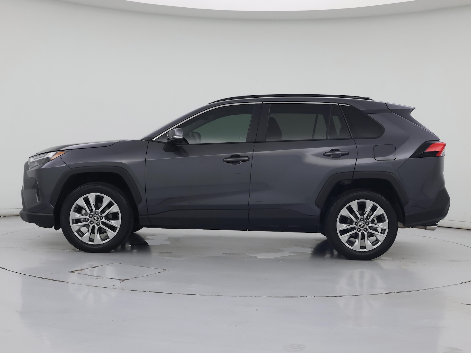 2025 Toyota RAV4 XLE Premium - Photo 4