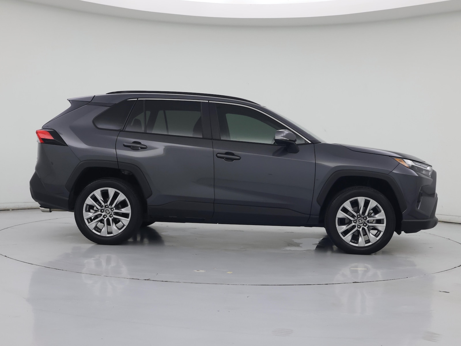 2025 Toyota RAV4 XLE Premium - Photo 8