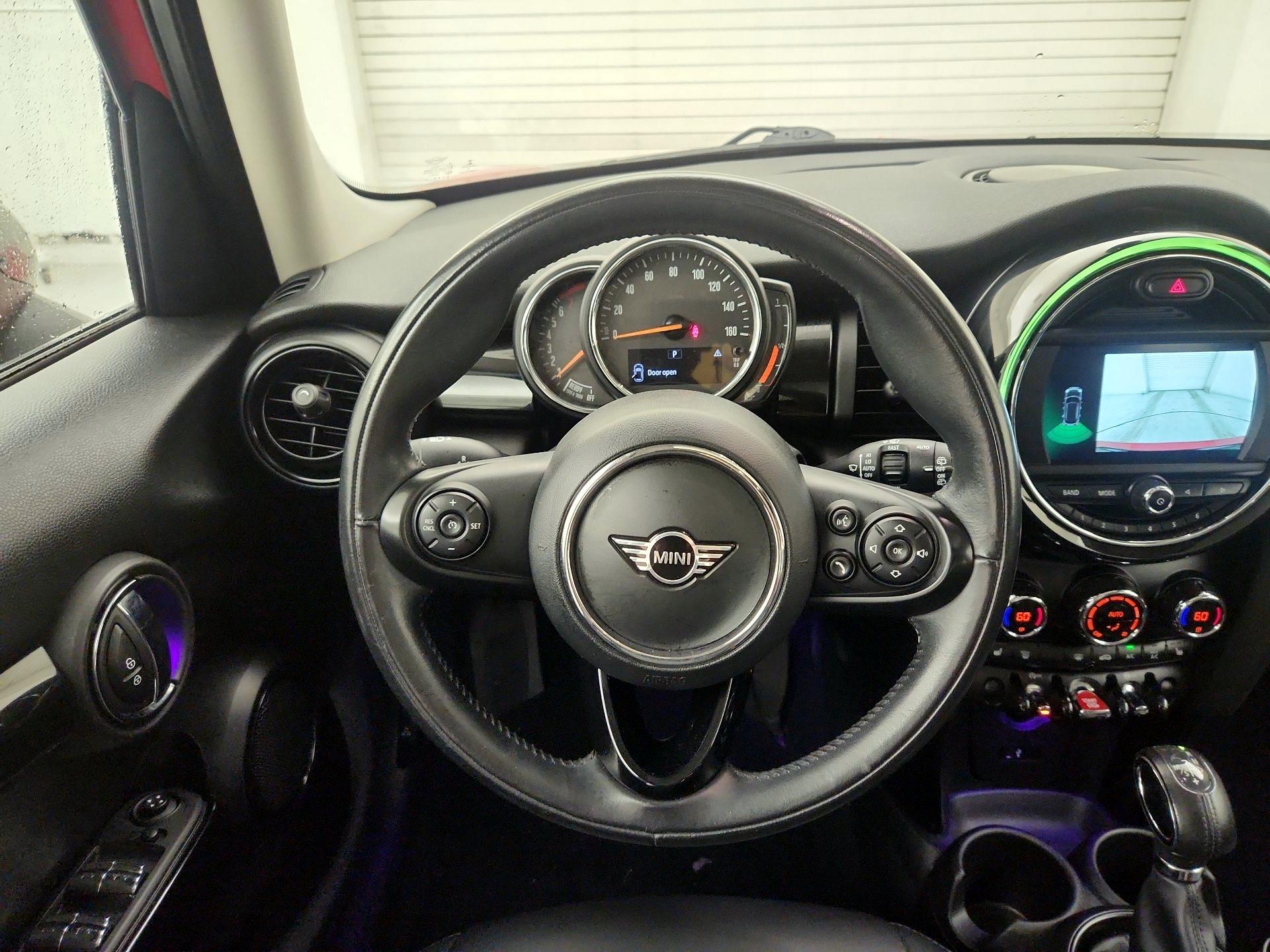 Thumbnail: 2019 MINI Cooper Hardtop - 10