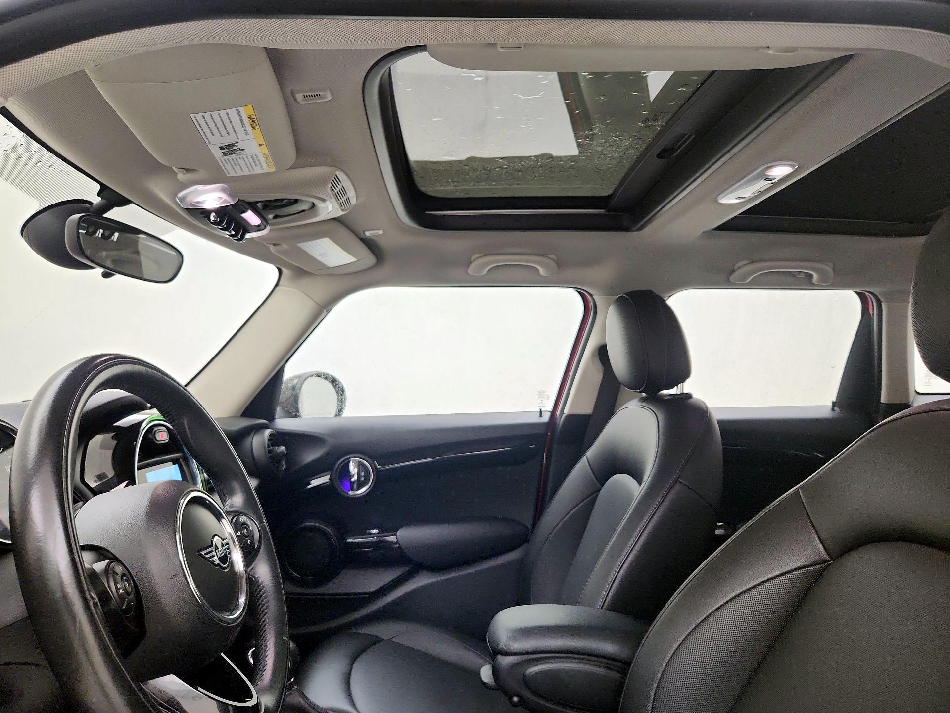 Thumbnail: 2019 MINI Cooper Hardtop - 19