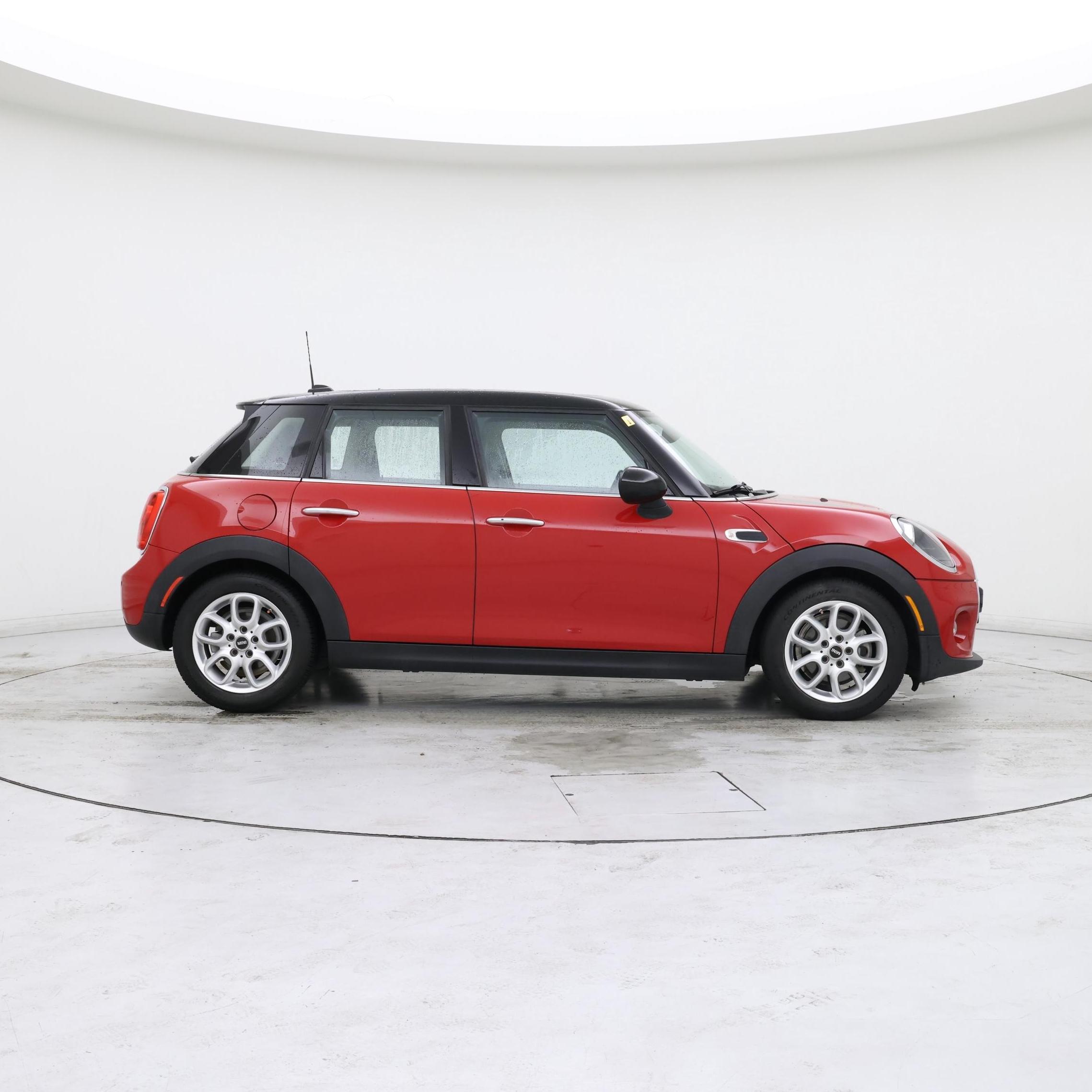 Thumbnail: 2019 MINI Cooper Hardtop - 7