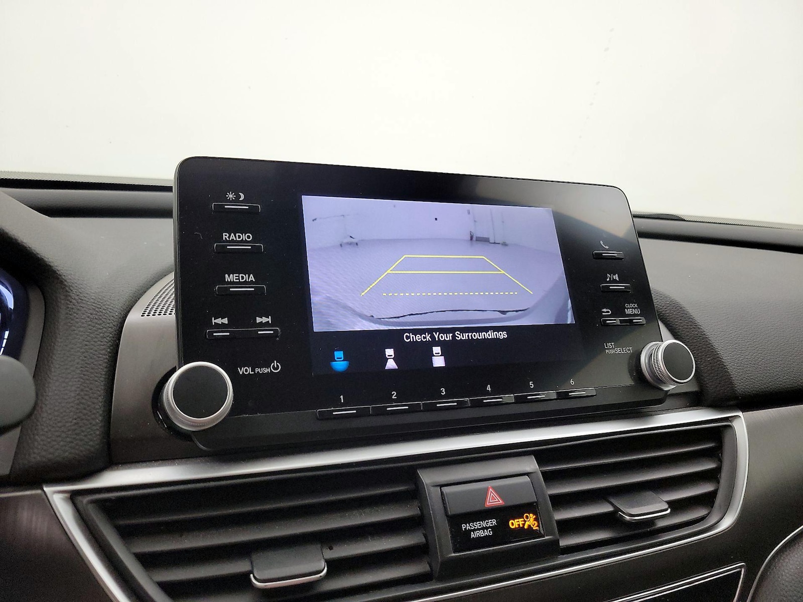 2018 Honda Accord LX - Photo 15