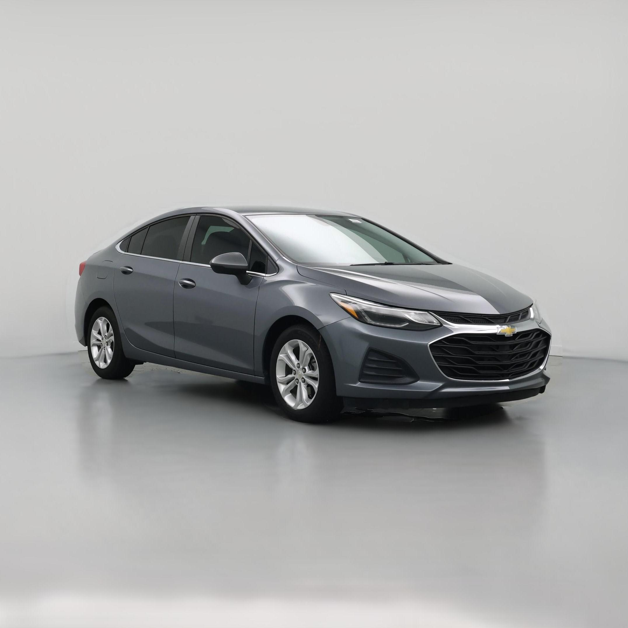 Thumbnail: 2019 Chevrolet Cruze - 1