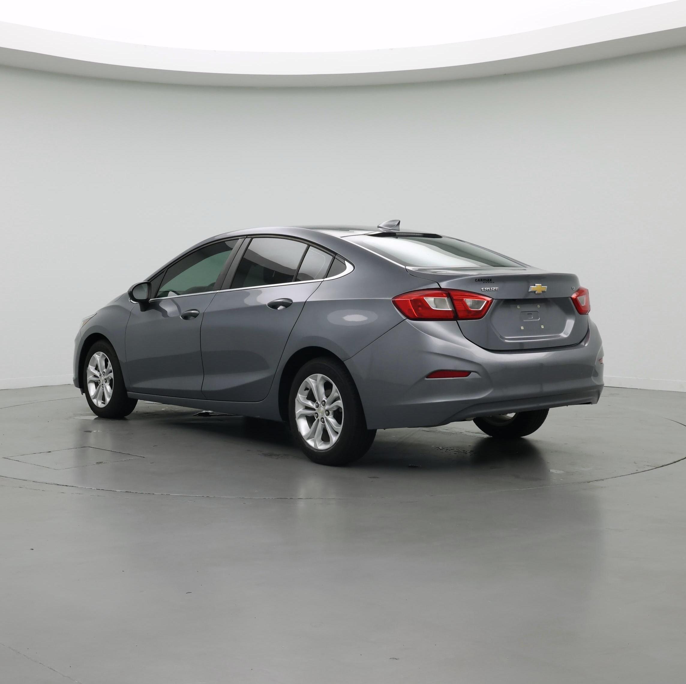Thumbnail: 2019 Chevrolet Cruze - 2