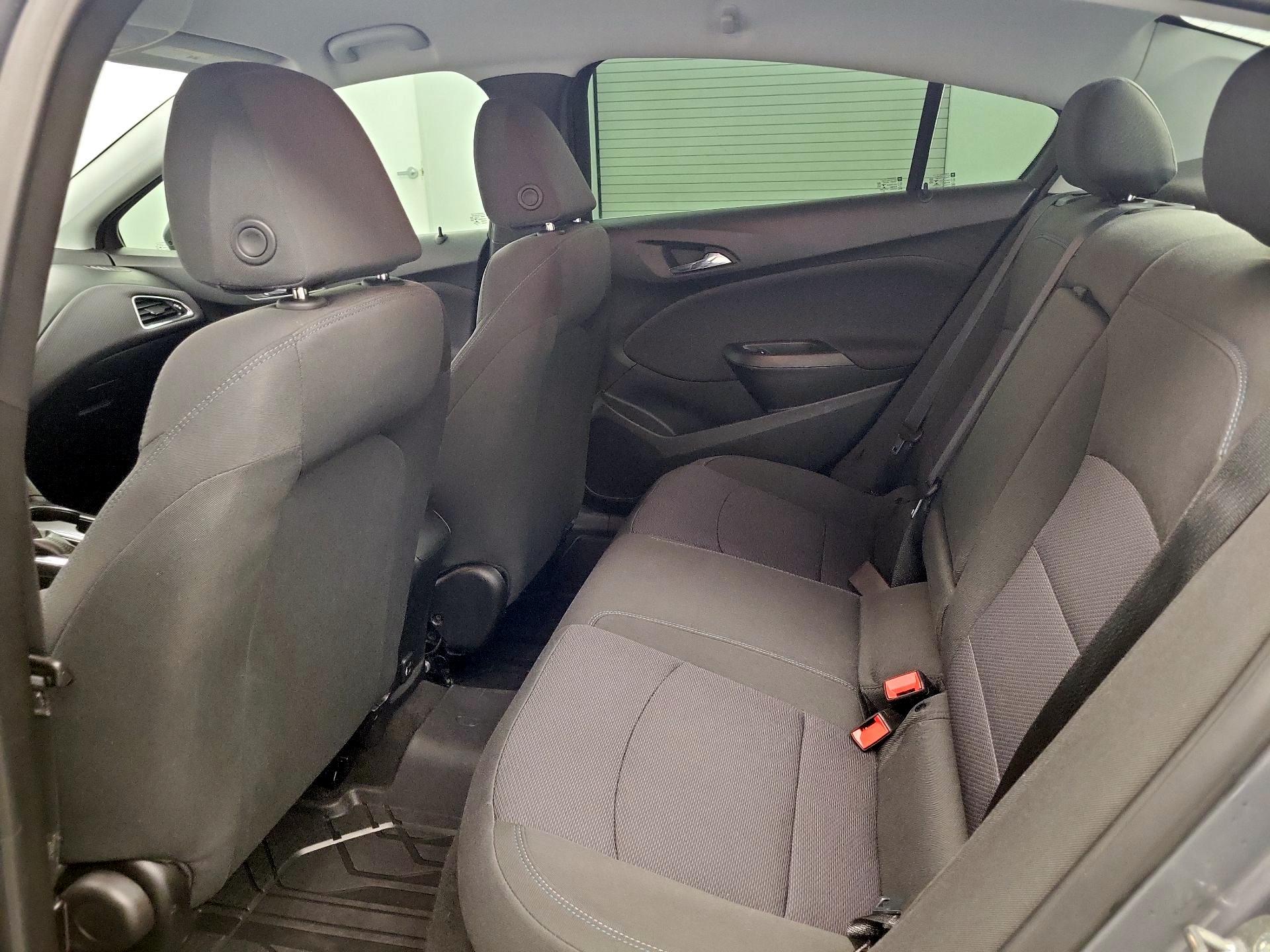 Thumbnail: 2019 Chevrolet Cruze - 19