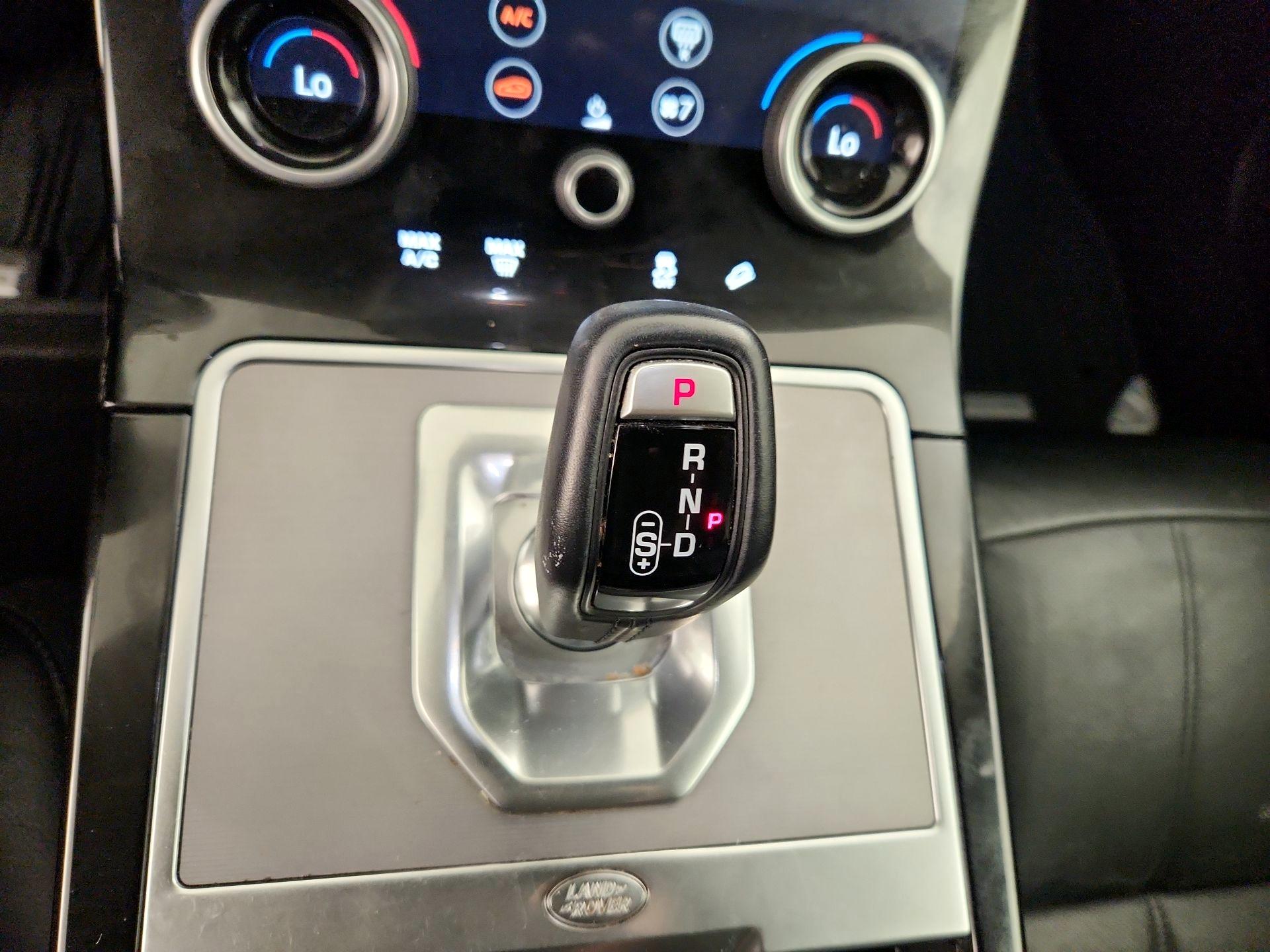 Thumbnail: 2020 Land Rover Range Rover Evoque - 18