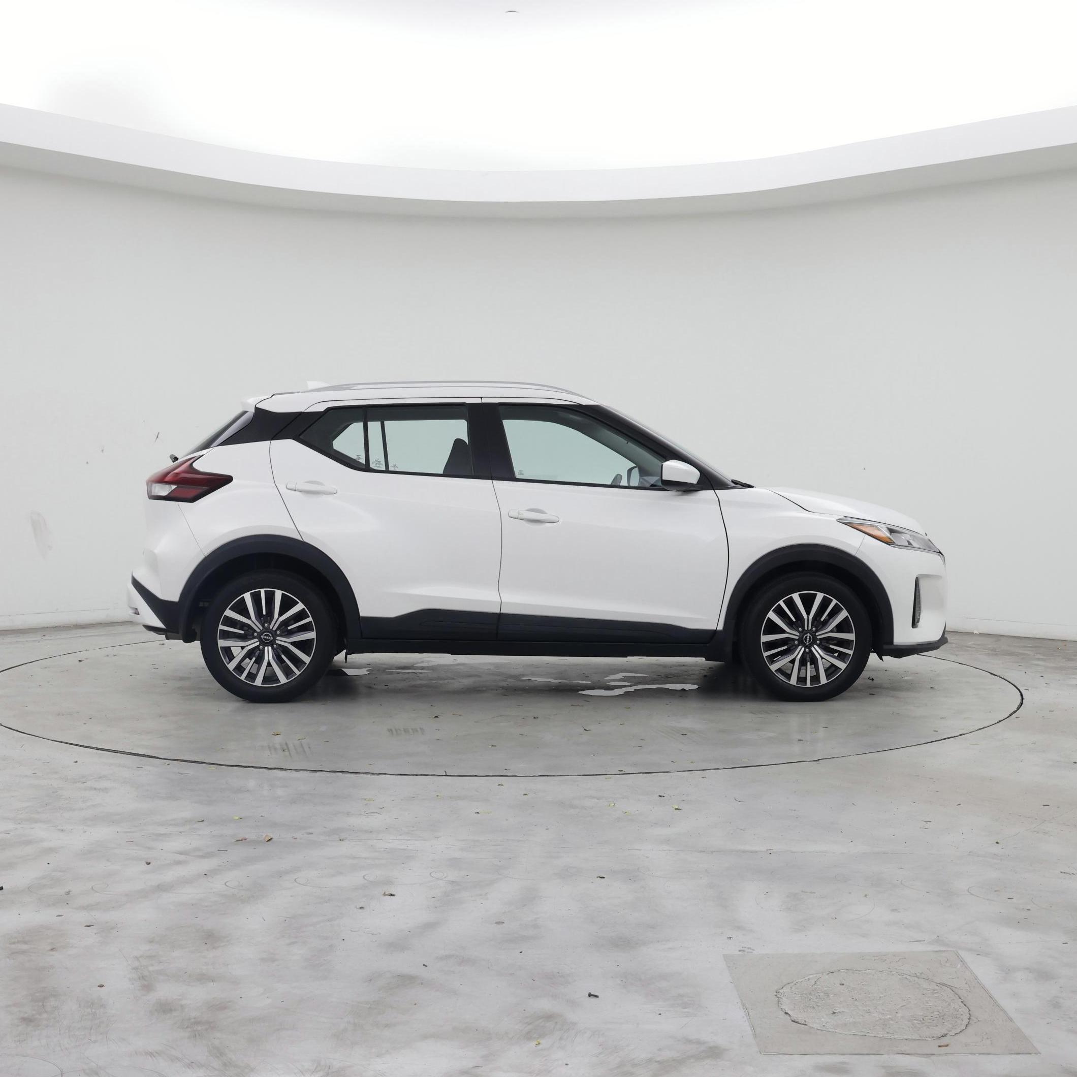 Thumbnail: 2022 Nissan Kicks - 7