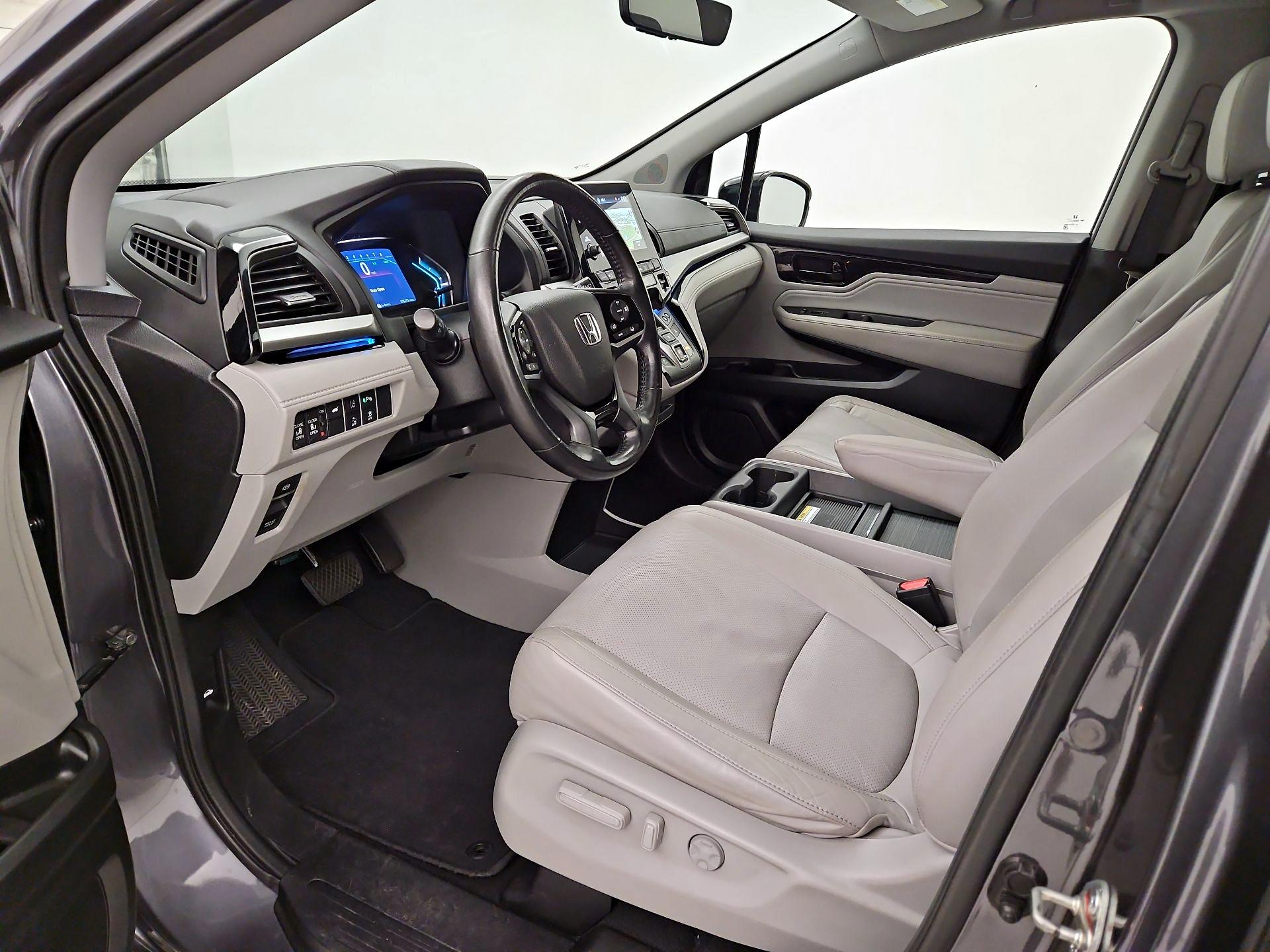 Thumbnail: 2018 Honda Odyssey - 11