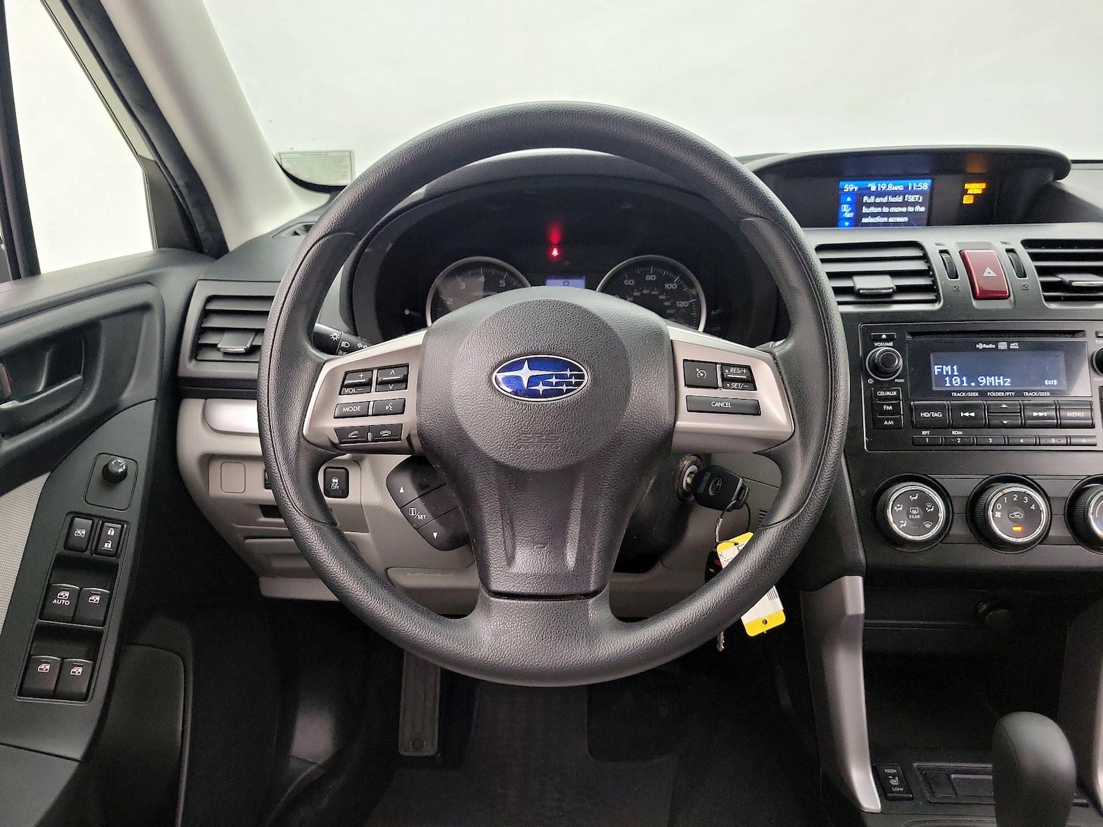 2015 Subaru Forester i Premium - Photo 11
