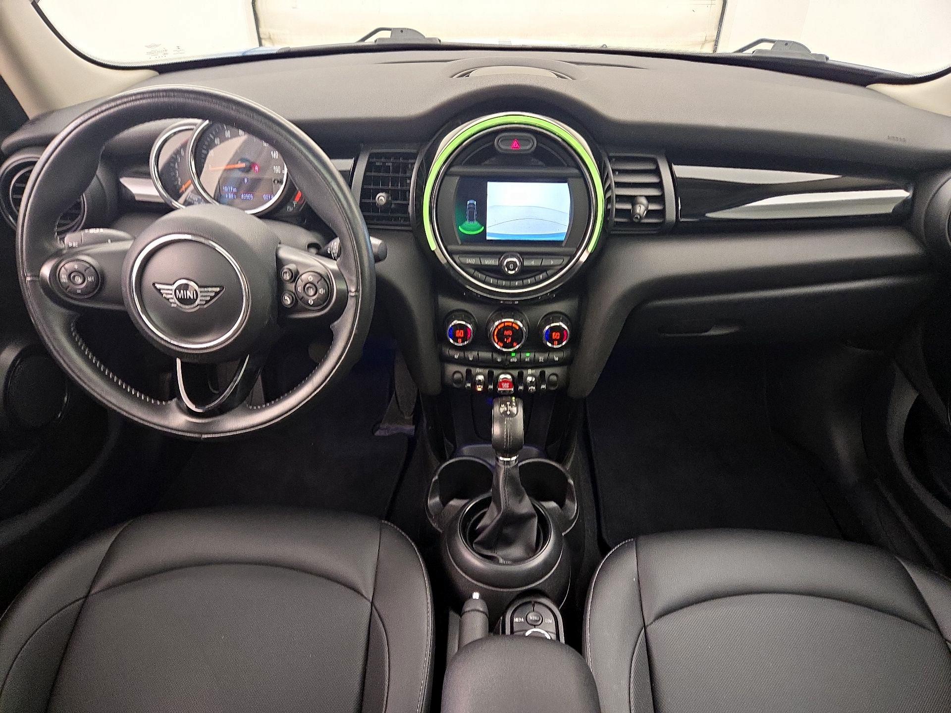 Thumbnail: 2019 MINI Cooper Hardtop - 9