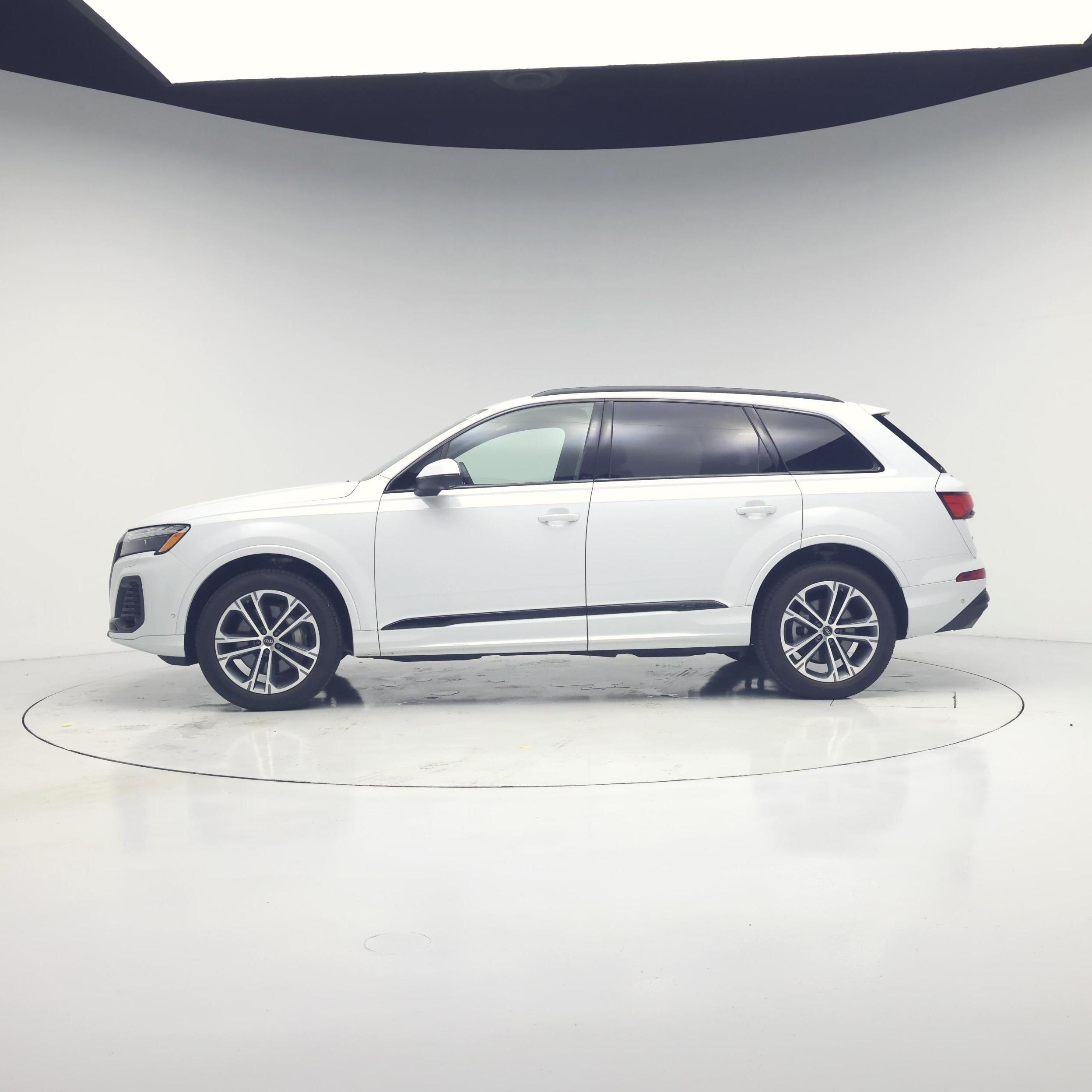 Thumbnail: 2025 Audi Q7 - 3