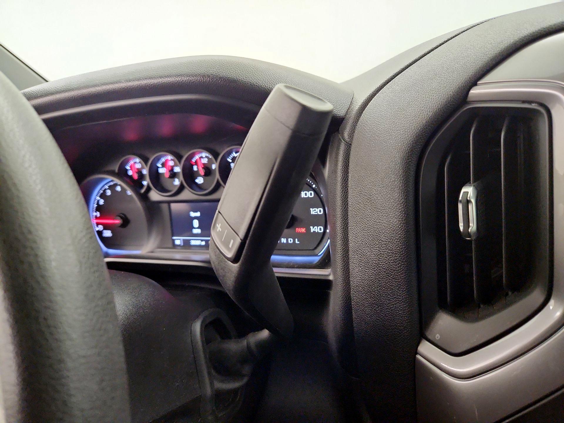 Thumbnail: 2020 Chevrolet Silverado 1500 - 17