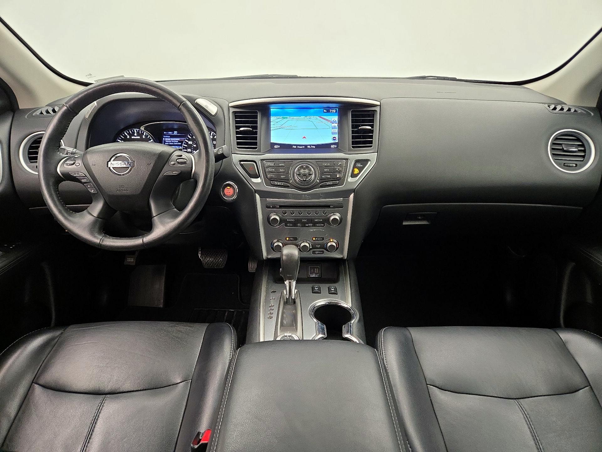 Thumbnail: 2019 Nissan Pathfinder - 9