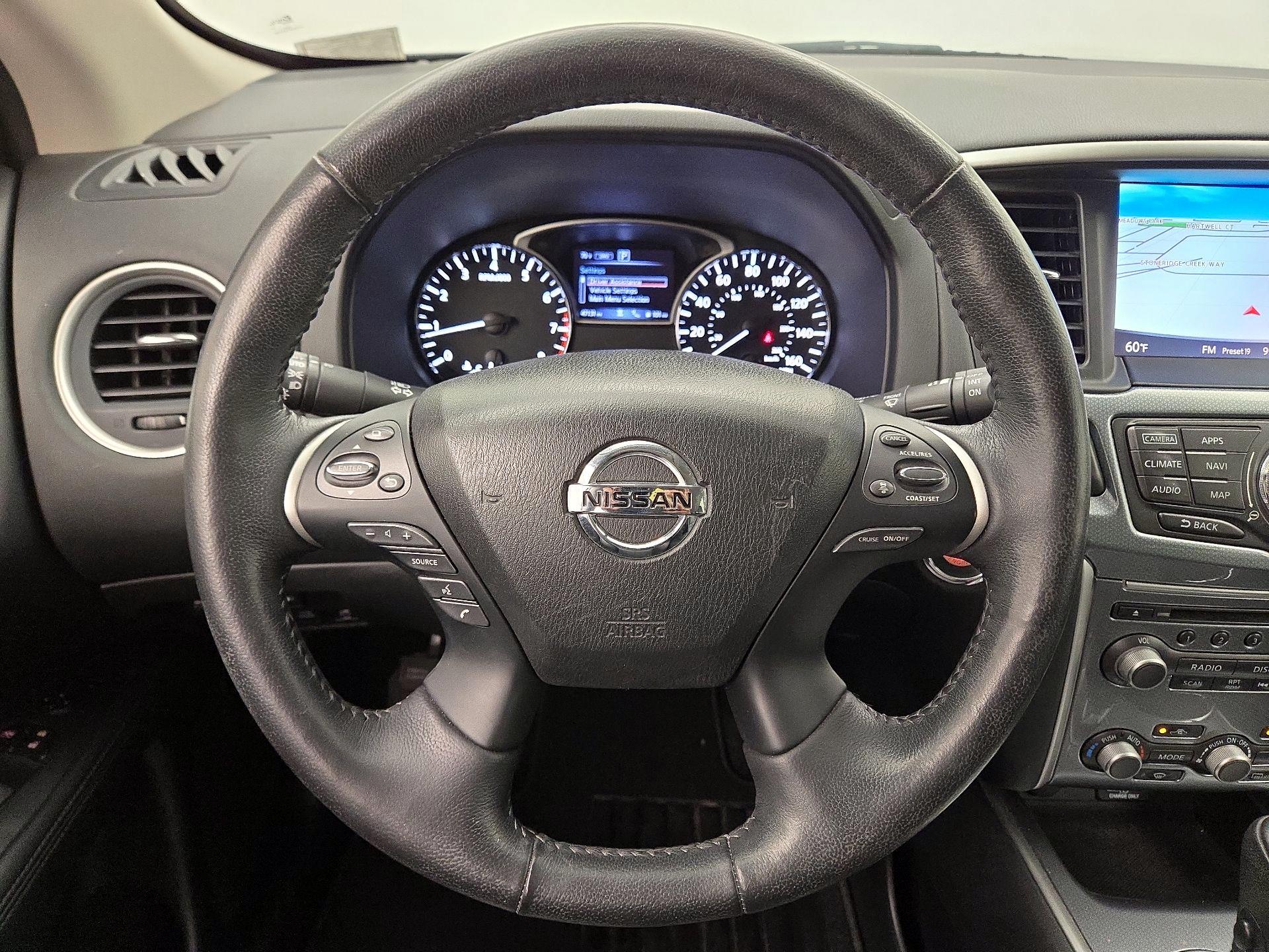 Thumbnail: 2019 Nissan Pathfinder - 10