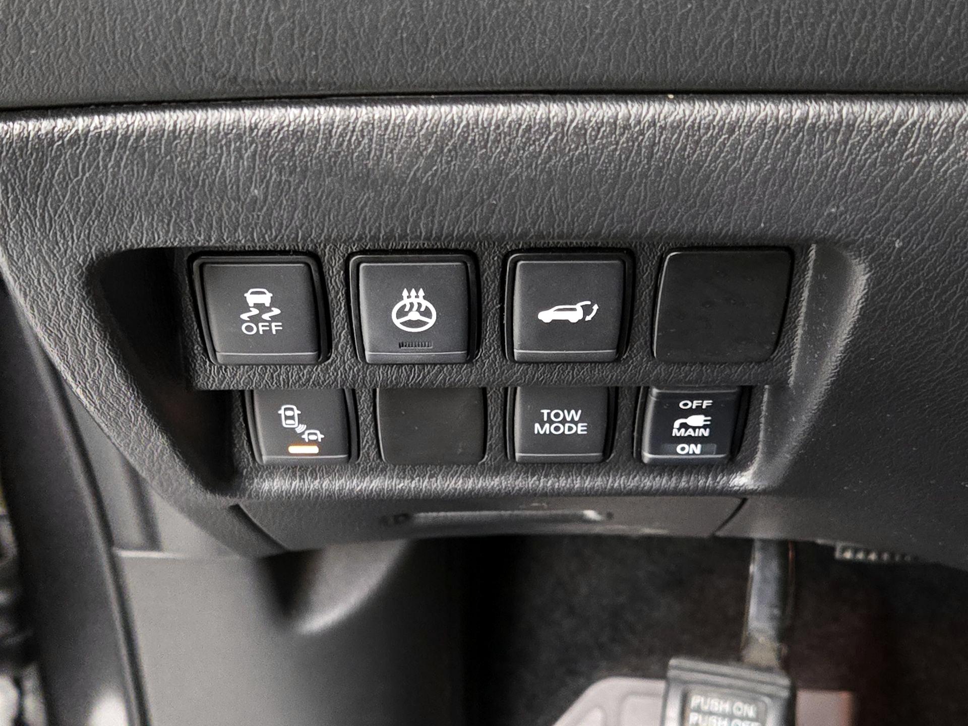Thumbnail: 2019 Nissan Pathfinder - 13