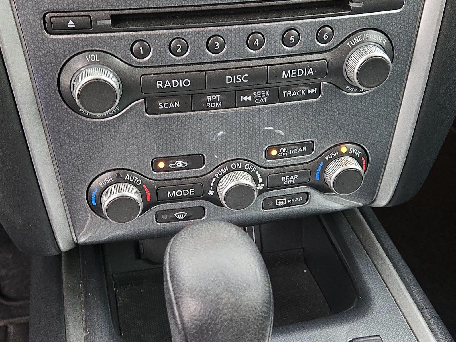 2019 Nissan Pathfinder SL - Photo 18