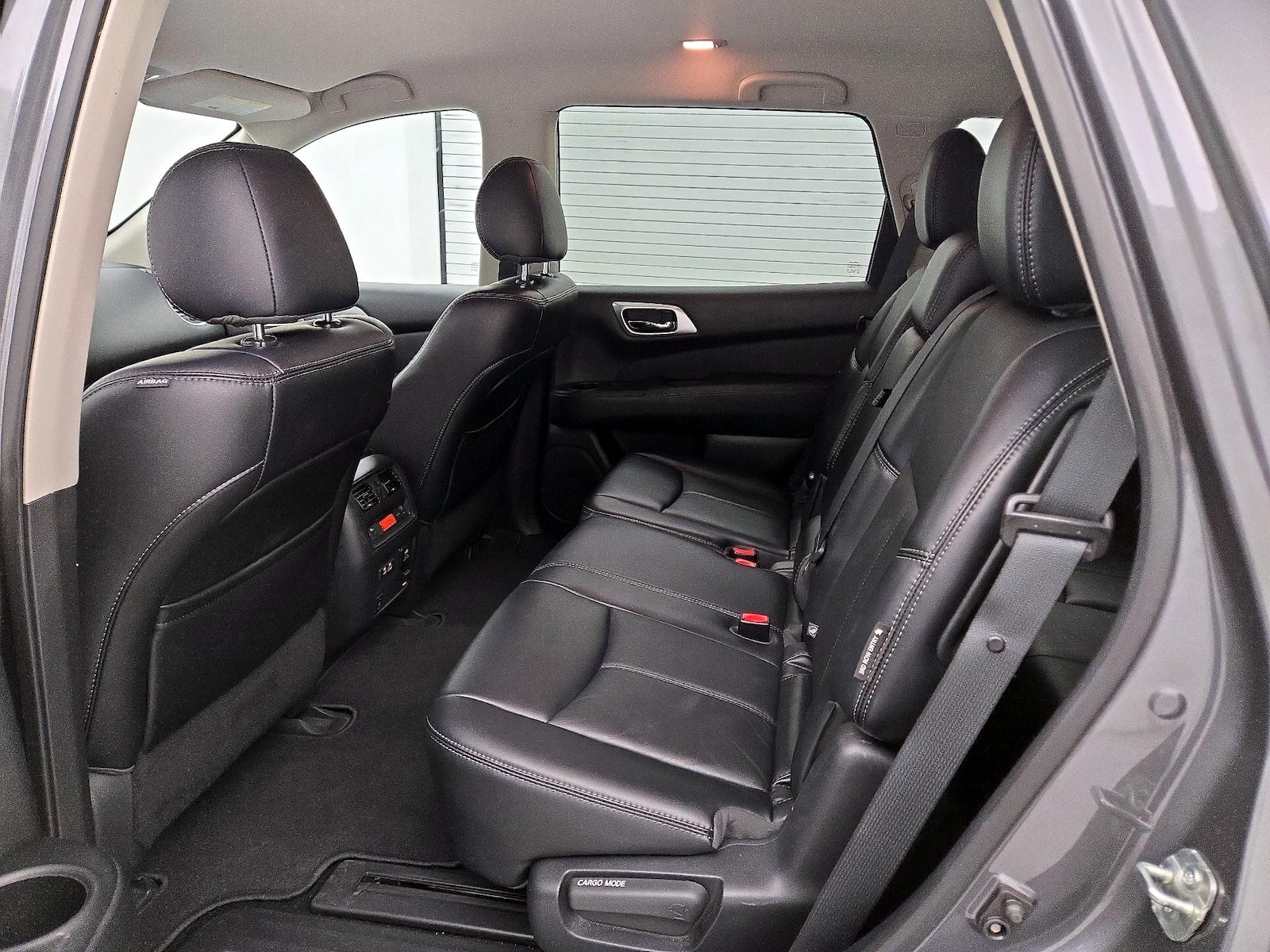 2019 Nissan Pathfinder SL - Photo 21