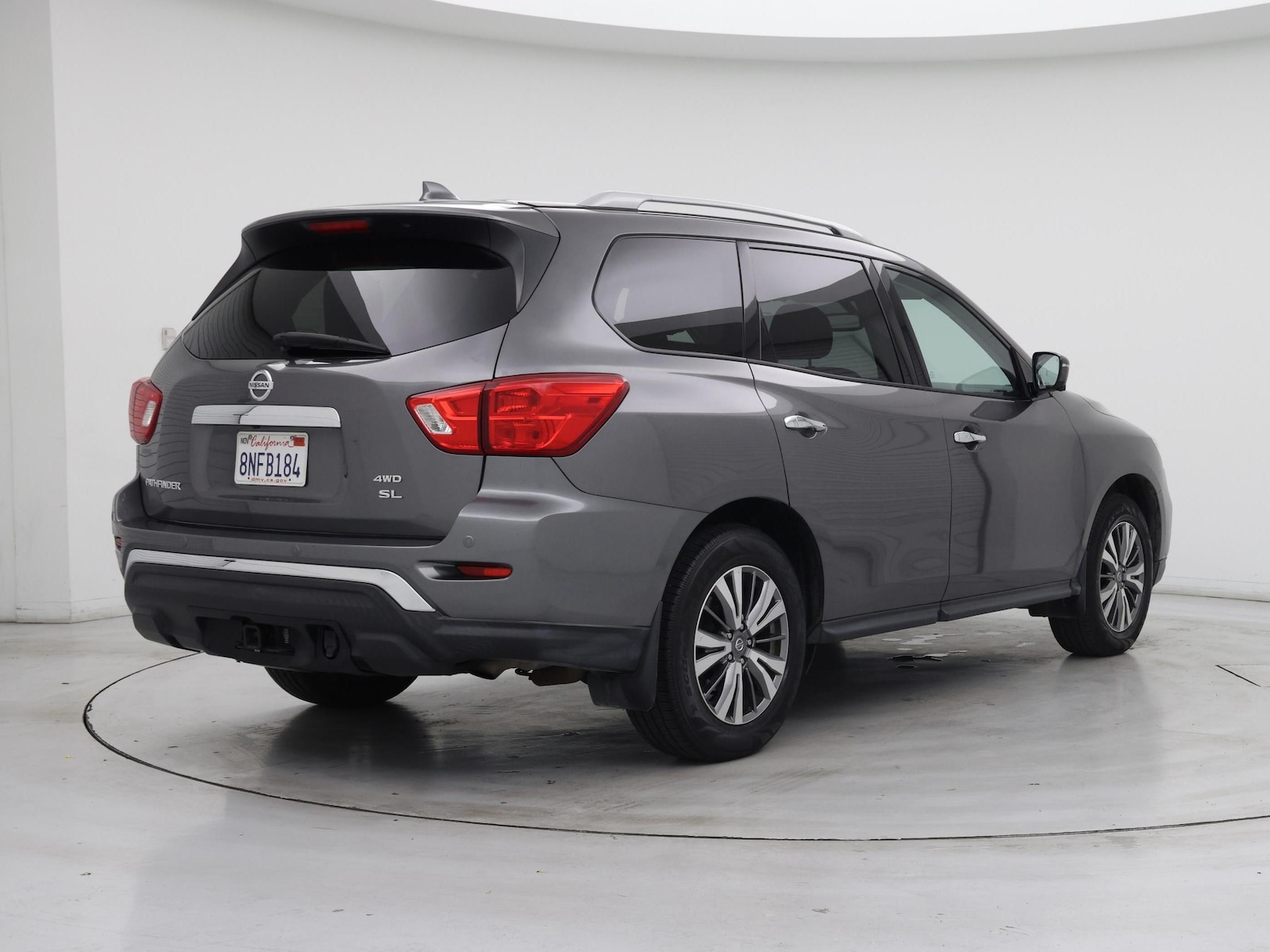 2019 Nissan Pathfinder SL - Photo 9