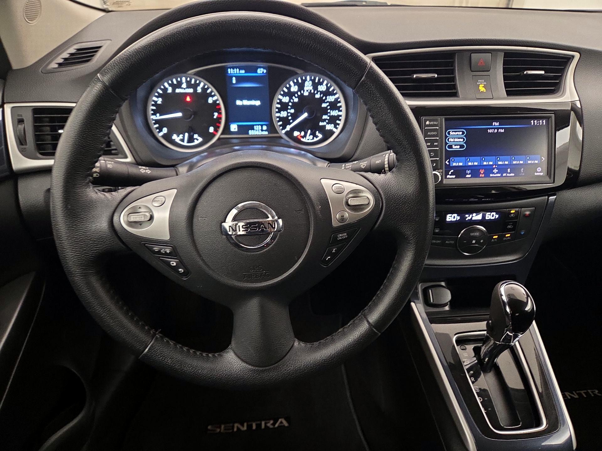 Thumbnail: 2019 Nissan Sentra - 10