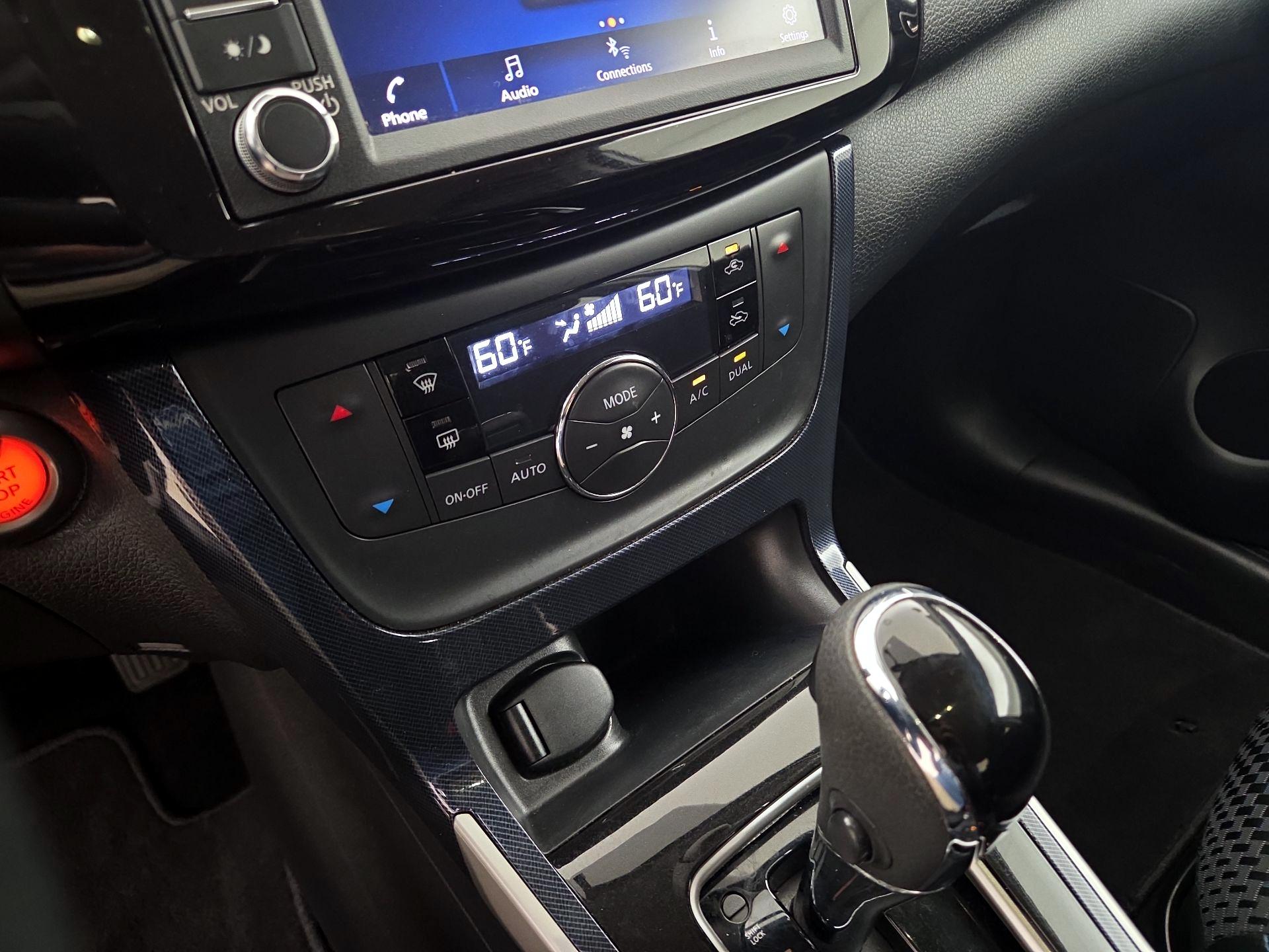 Thumbnail: 2019 Nissan Sentra - 16