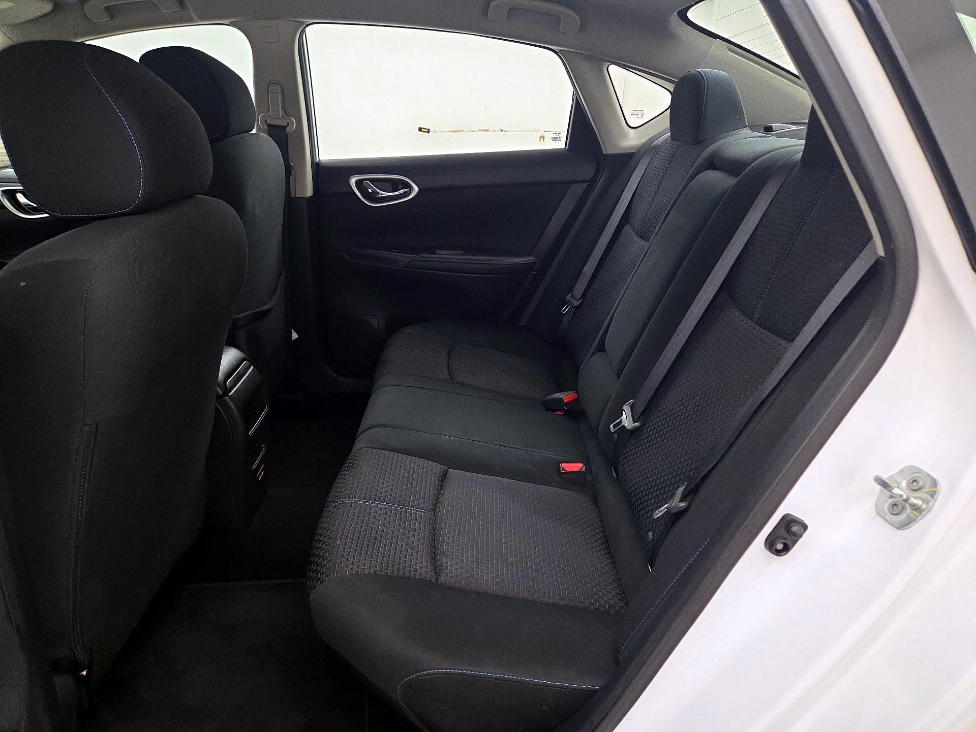 Thumbnail: 2019 Nissan Sentra - 19