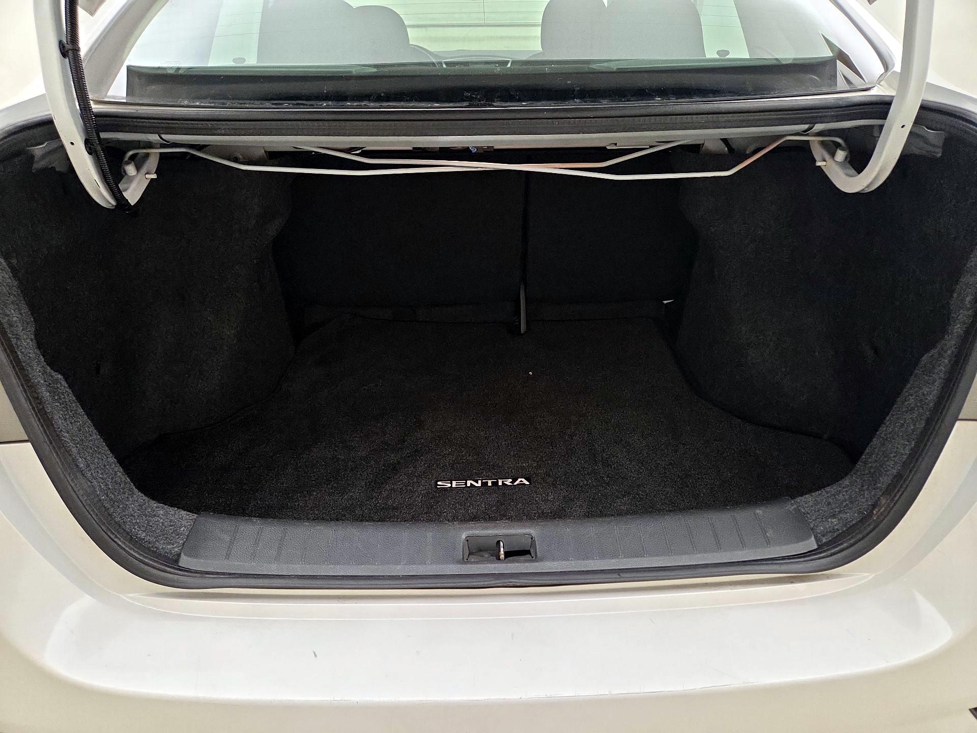 Thumbnail: 2019 Nissan Sentra - 20
