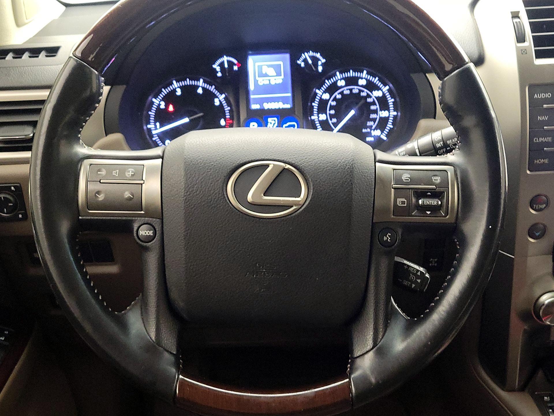 Thumbnail: 2019 Lexus GX - 10