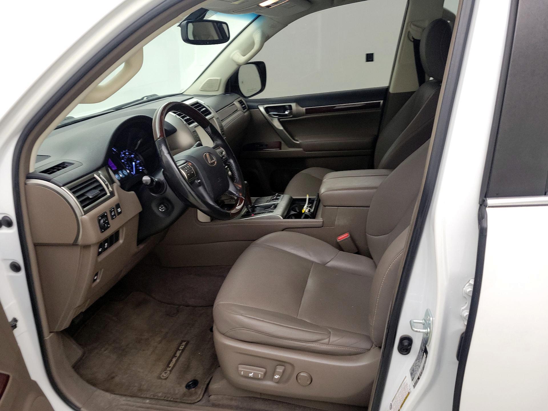 Thumbnail: 2019 Lexus GX - 11