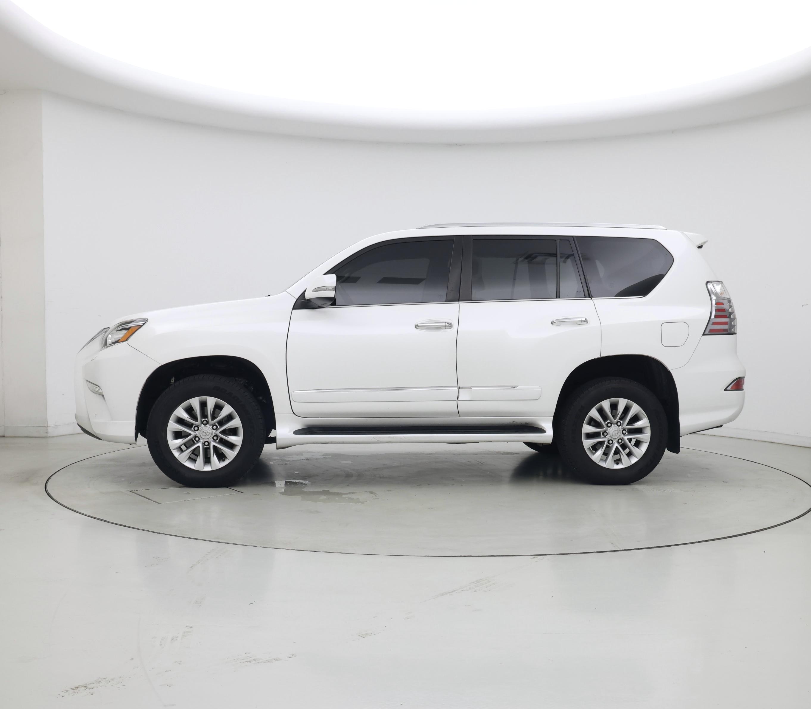 Thumbnail: 2019 Lexus GX - 3
