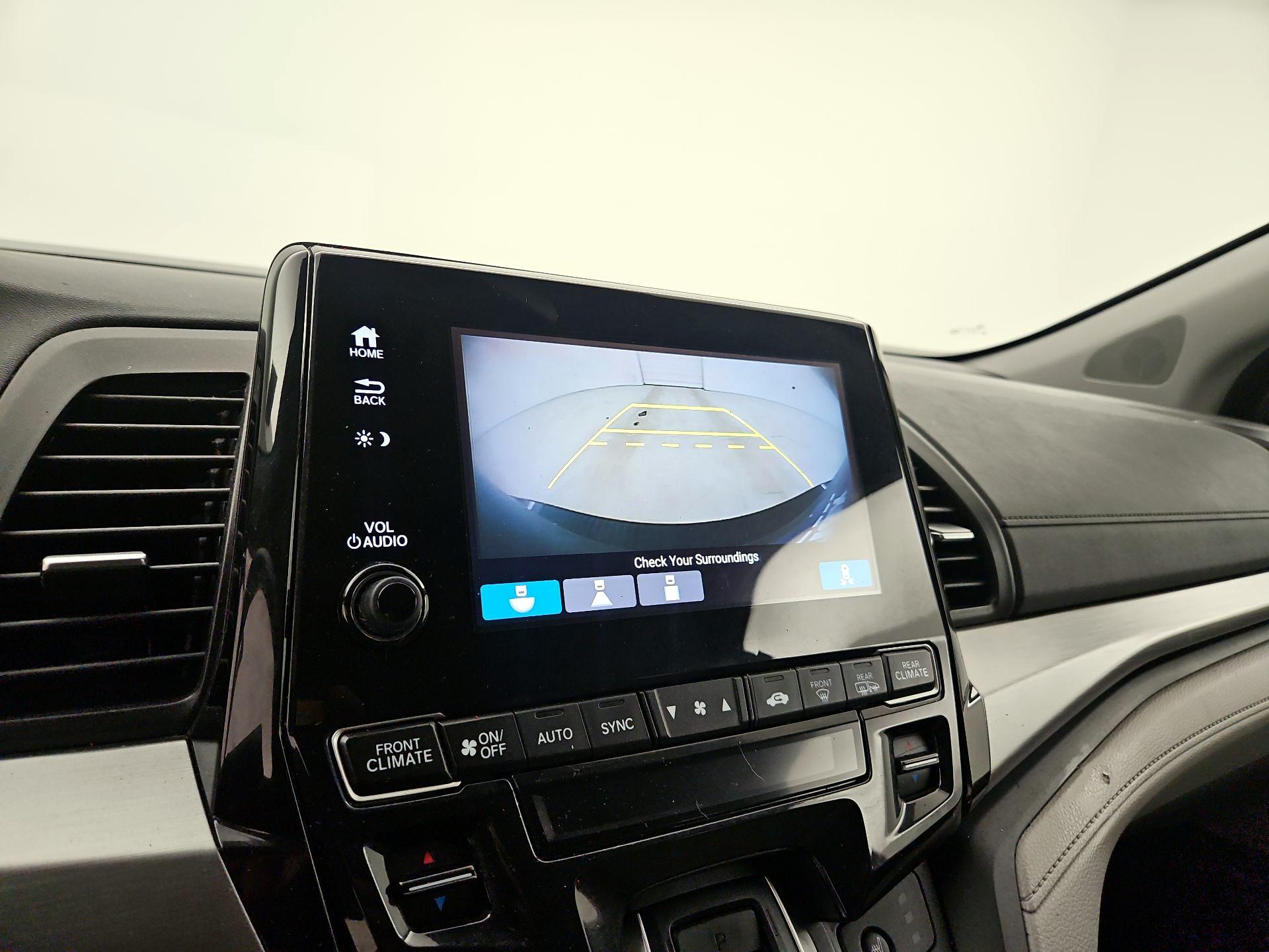 Thumbnail: 2019 Honda Odyssey - 14
