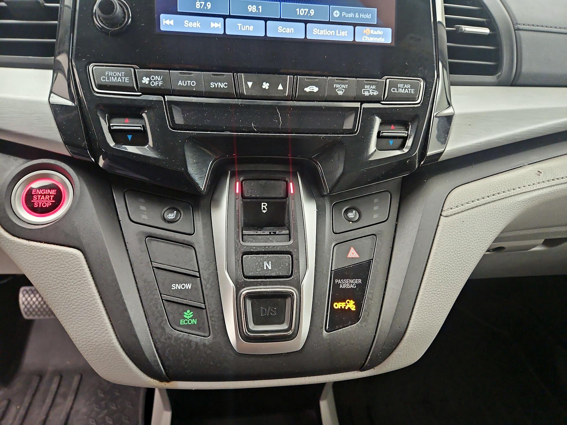 Thumbnail: 2019 Honda Odyssey - 17