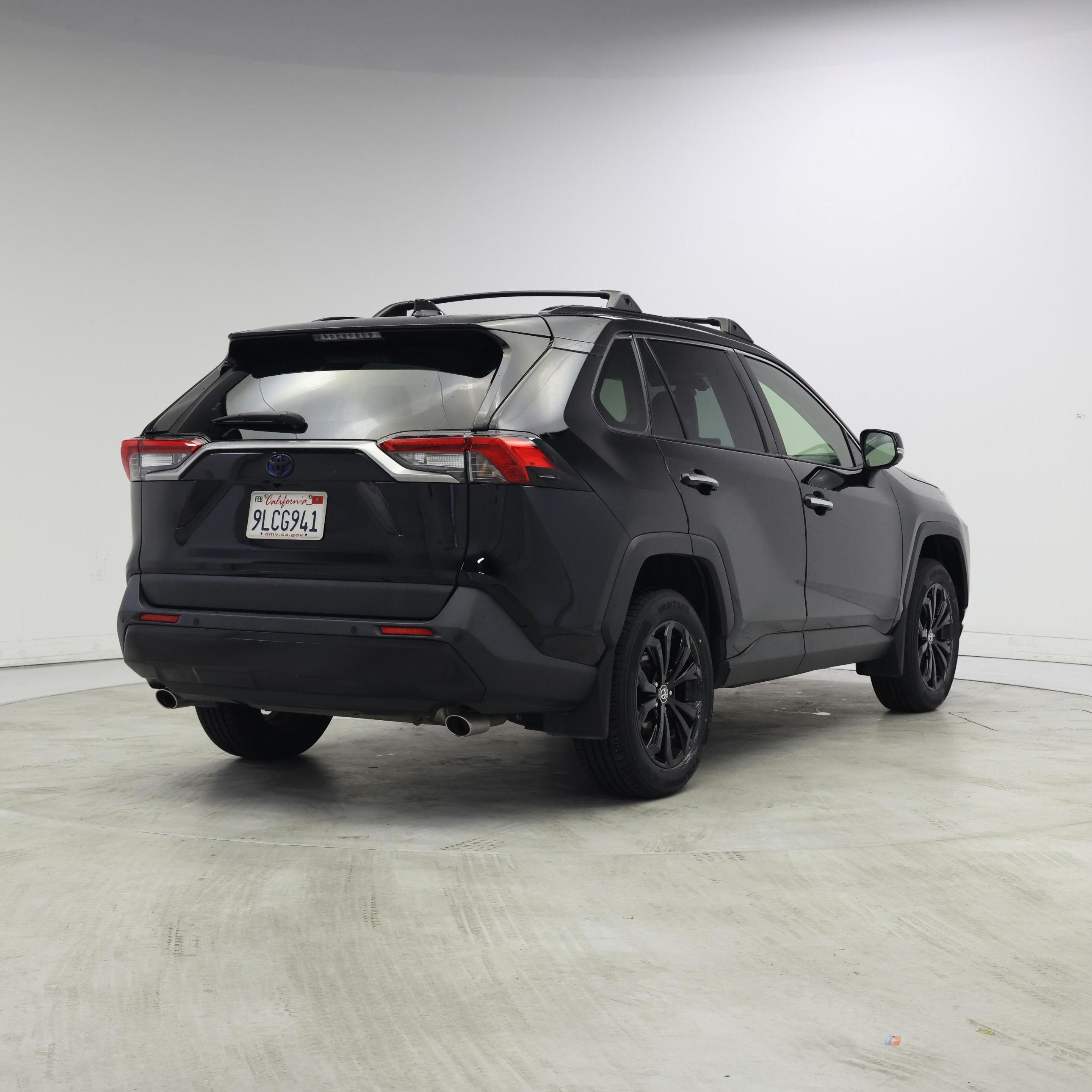 Thumbnail: 2024 Toyota RAV4 - 8
