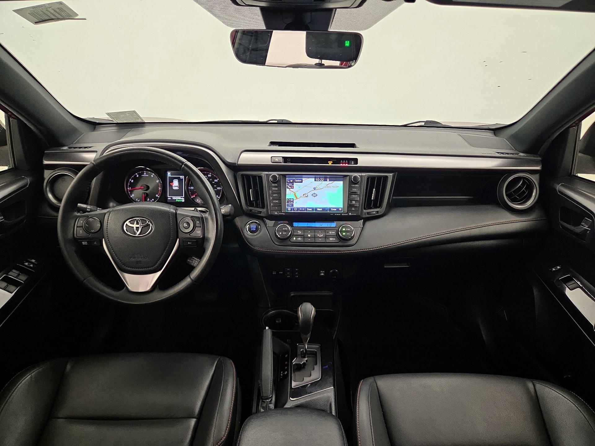 Thumbnail: 2018 Toyota RAV4 - 9